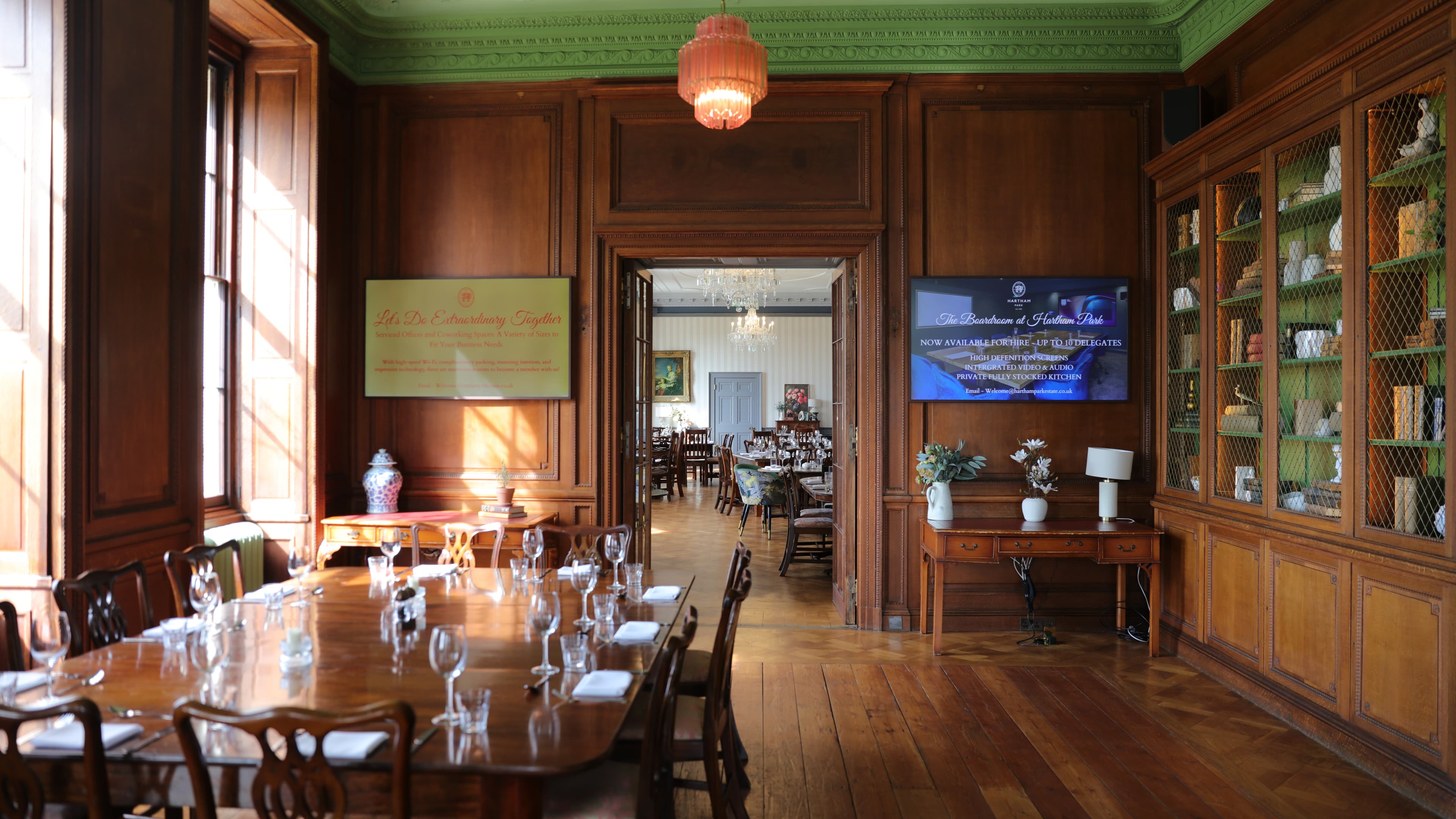 Enfilade, Hartham Park Estate photo #1