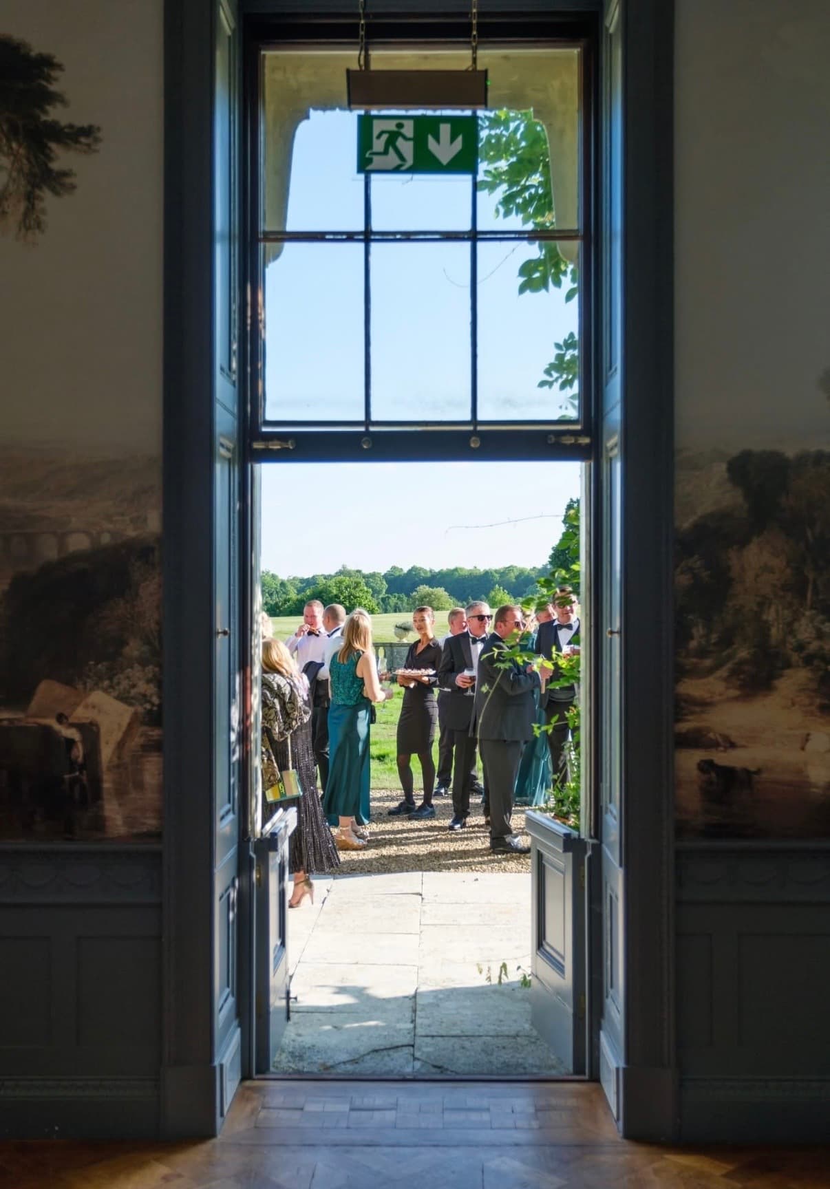 Enfilade, Hartham Park Estate photo #3