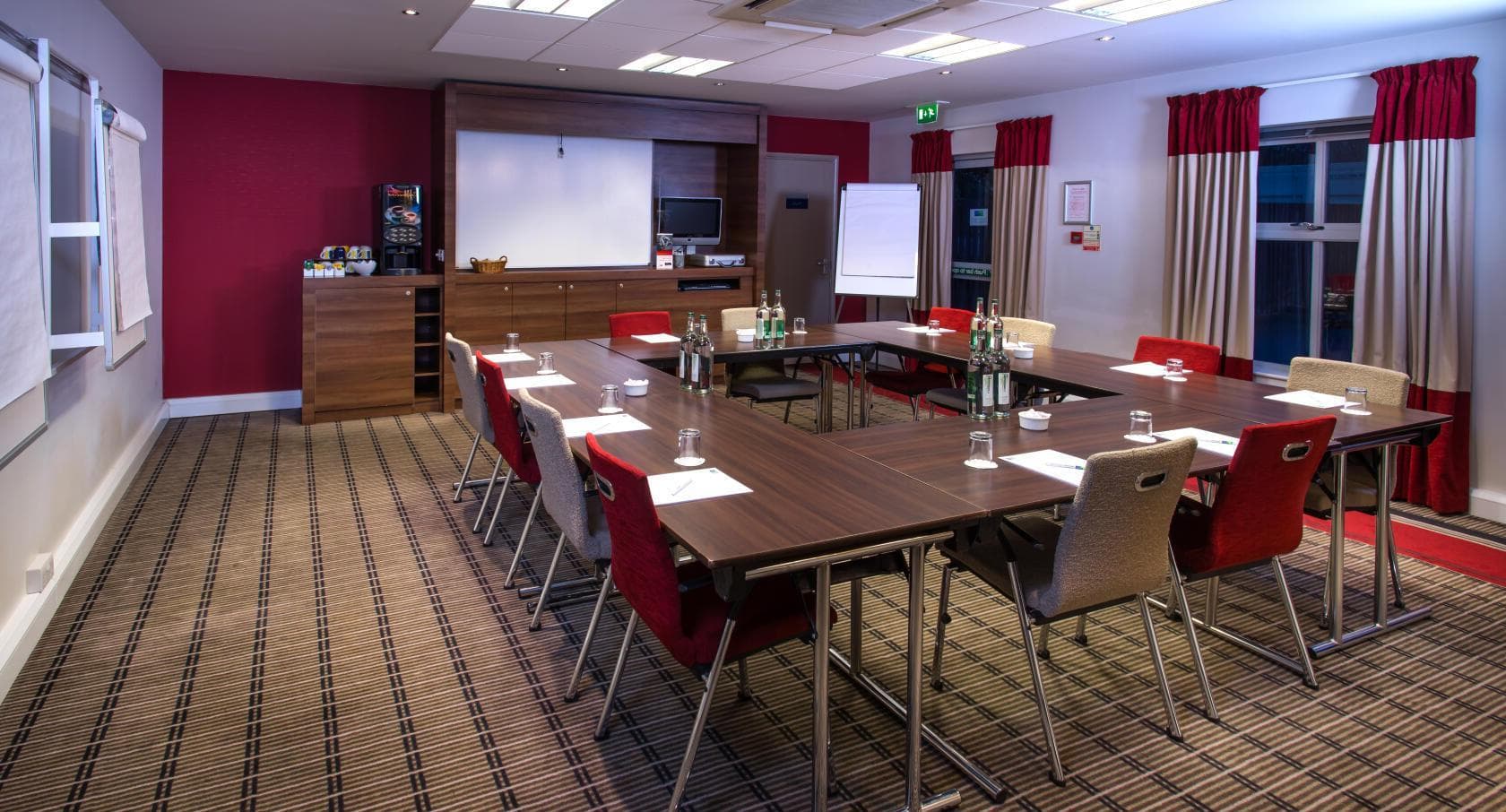 Merlin Room, Holiday Inn Express Derby Pride Park photo #1