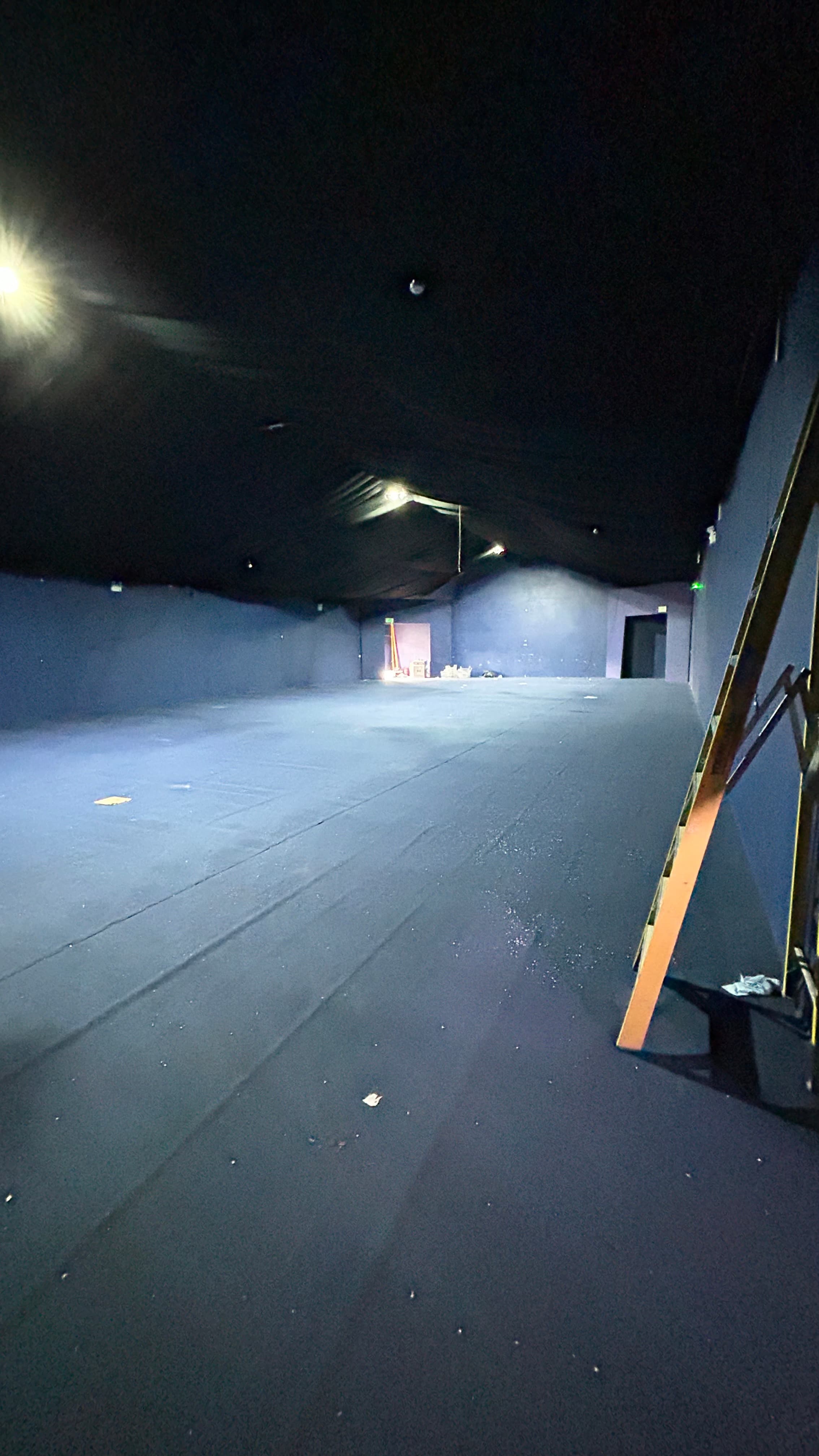 Warehouse, Urban Oasis photo #2