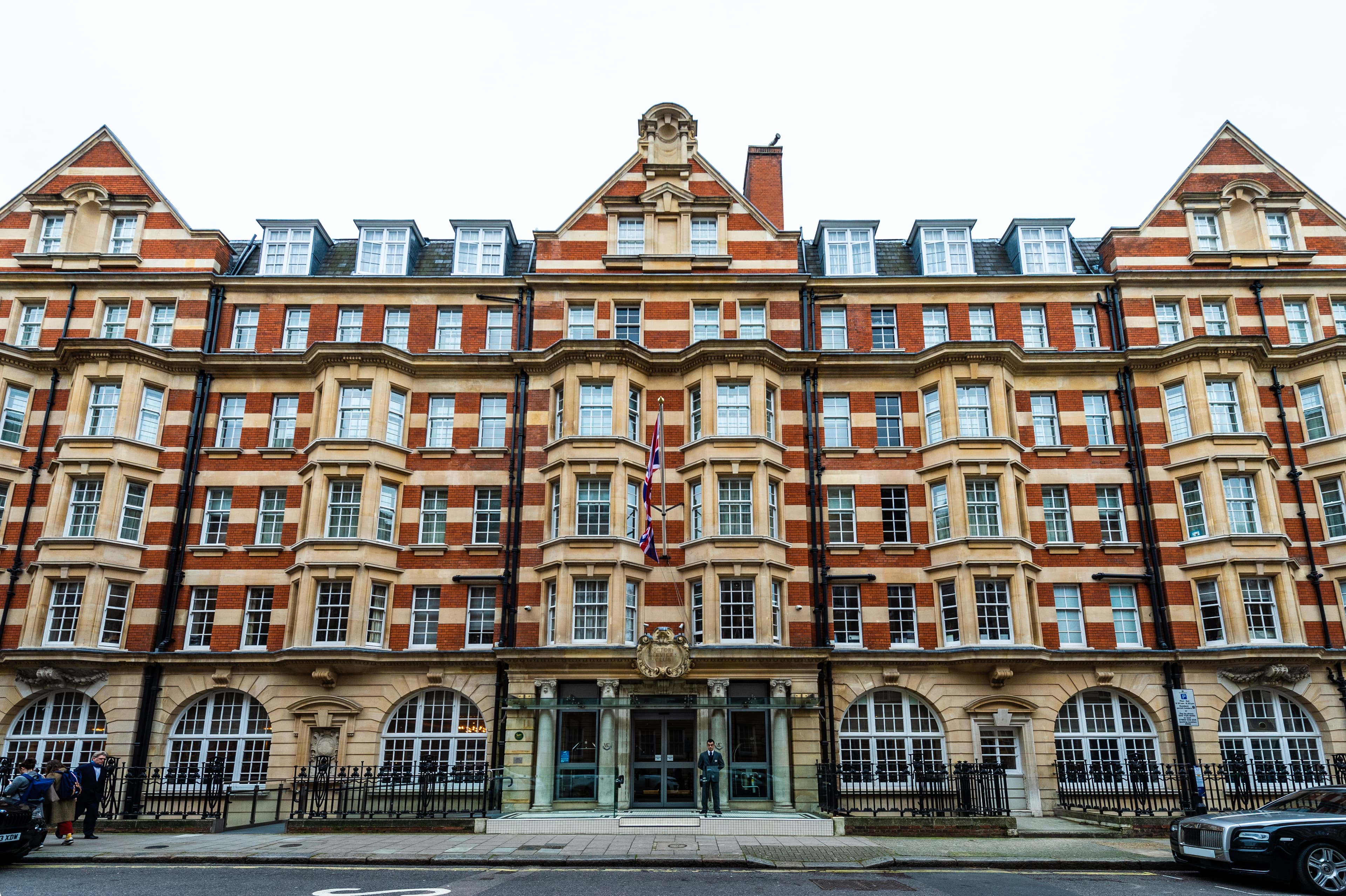 Carisbrooke Hall, Victory Services Club photo #7