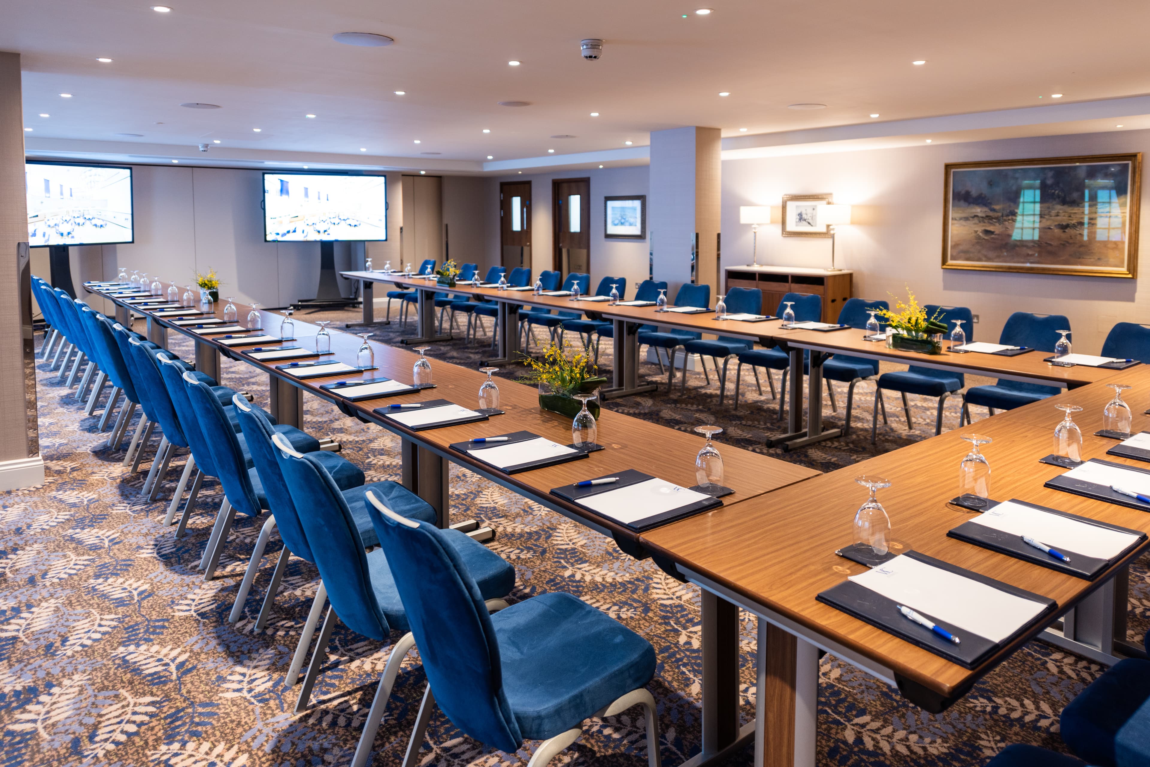 El Alamein Room, Victory Services Club photo #2