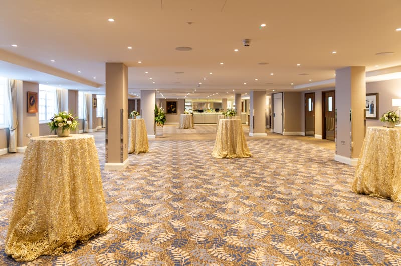 El Alamein & Trafalgar Suite, Victory Services Club photo #2