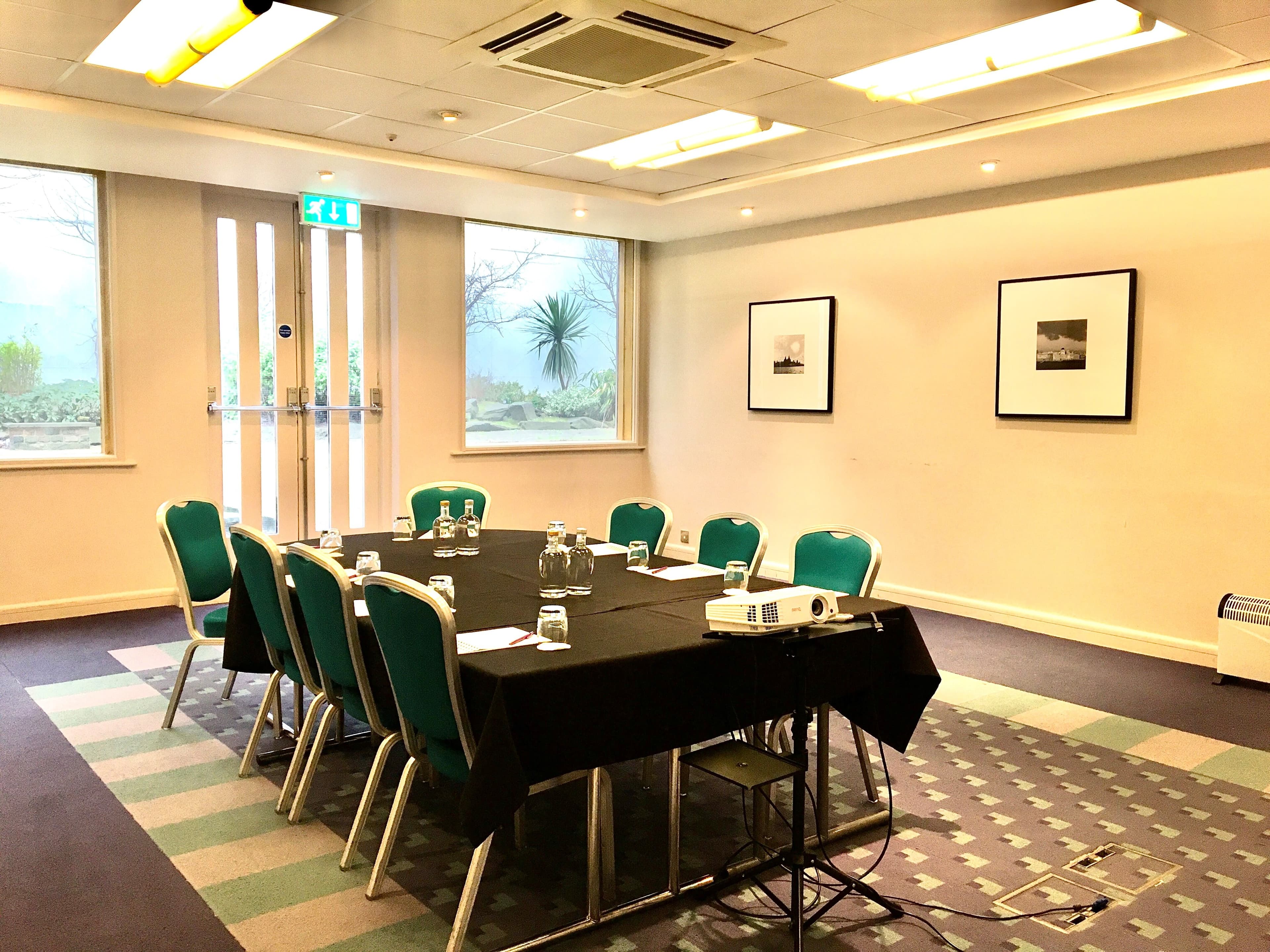 Foinavon Suite, Mercure Liverpool Atlantic Tower Hotel photo #1