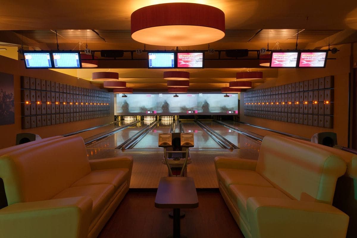 VIP Bowling Lanes, Namco Funscape Trafford photo #1