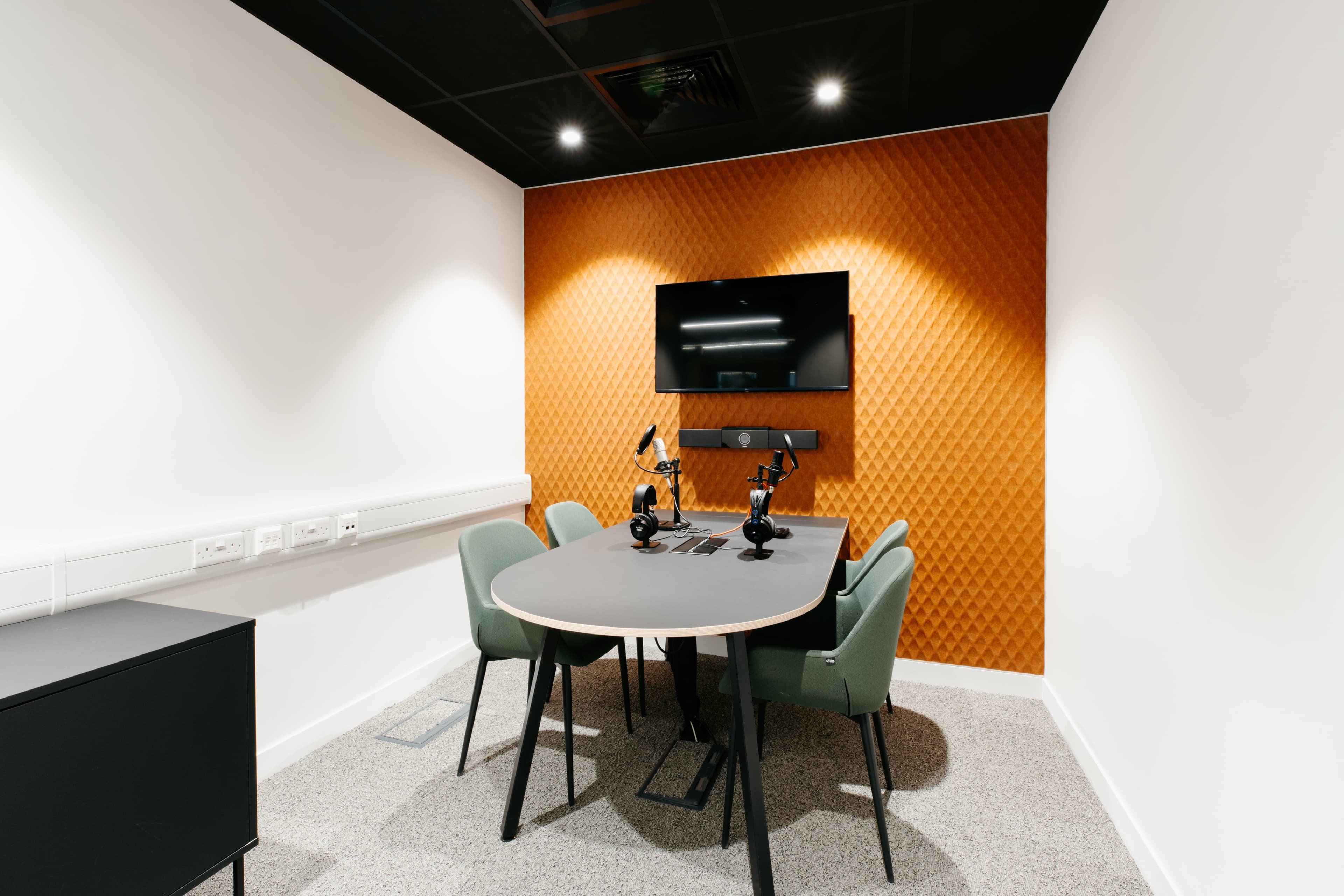 Podcast Studio, XCHG photo #1