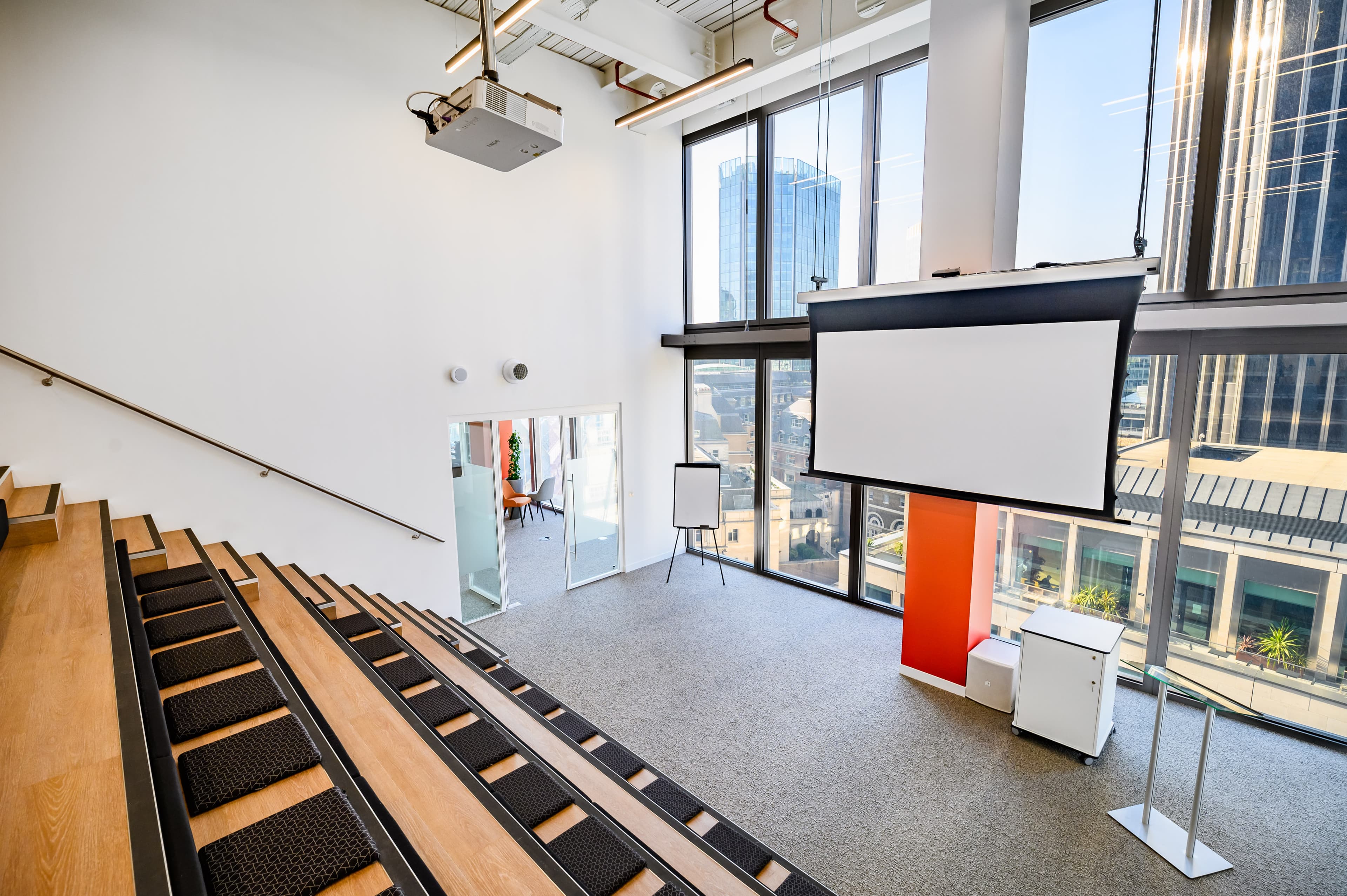 Sarah Gilbert, XCHG photo #1