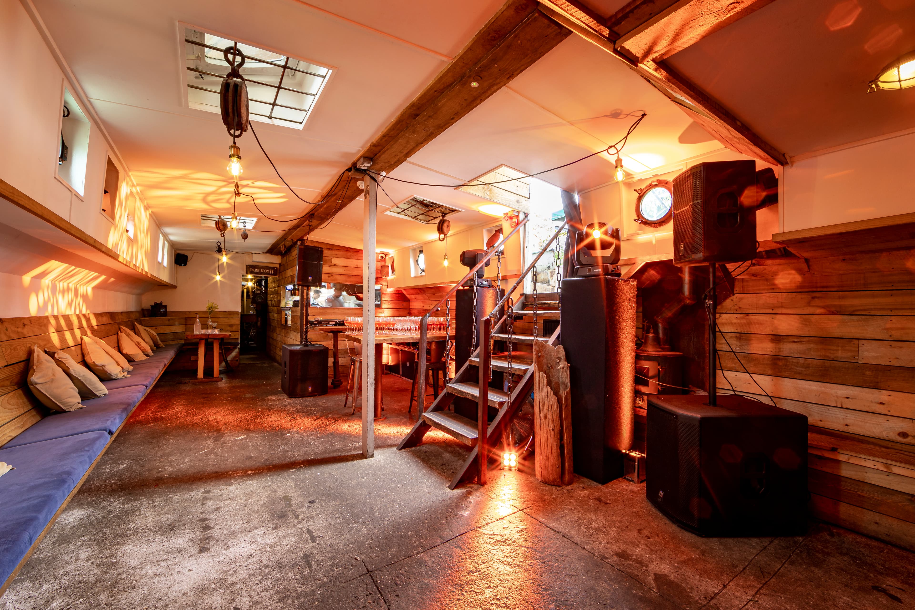 Lower Deck, Barge East photo #2