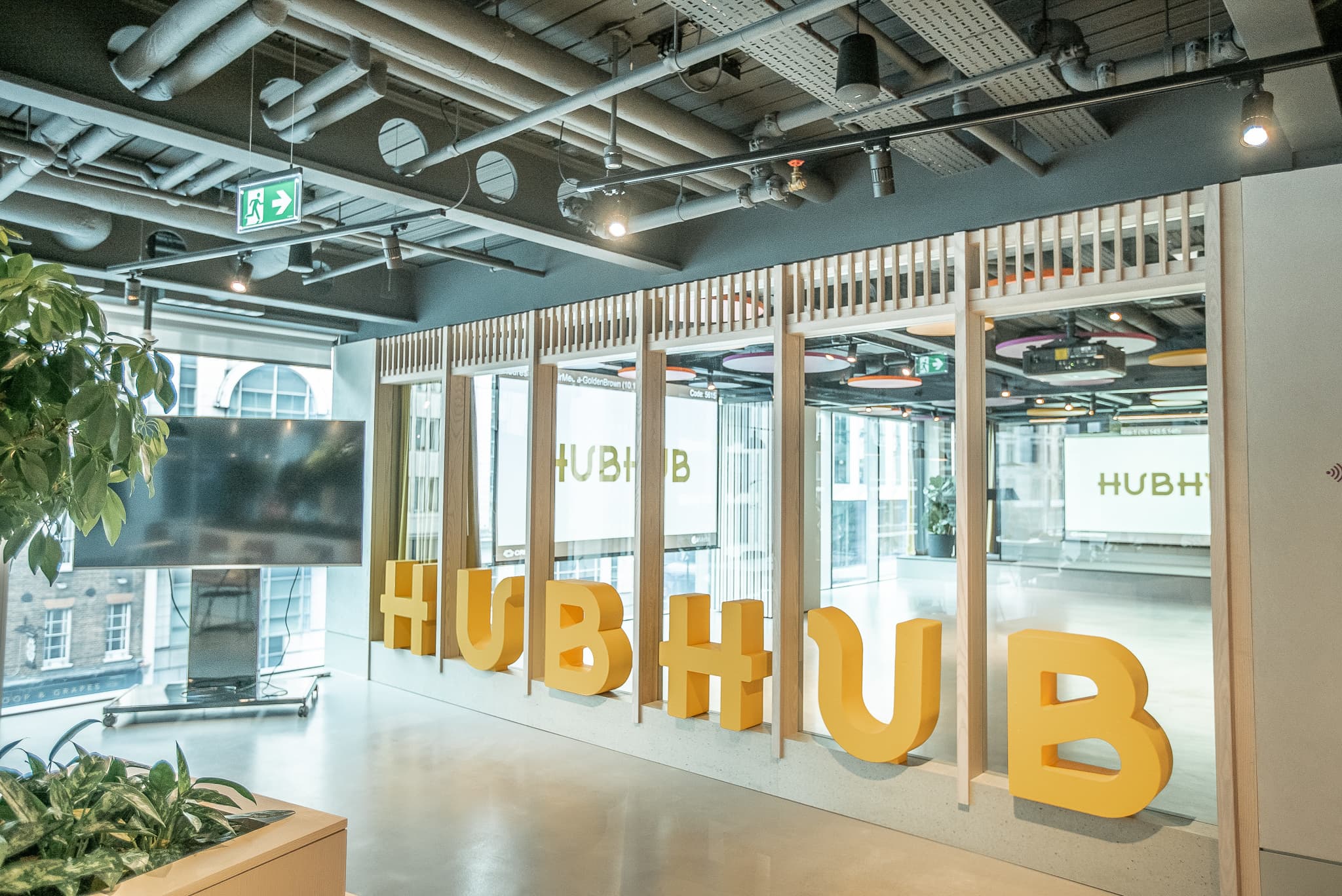 Katherine Johnson Boardroom, HubHub Farringdon Street photo #3