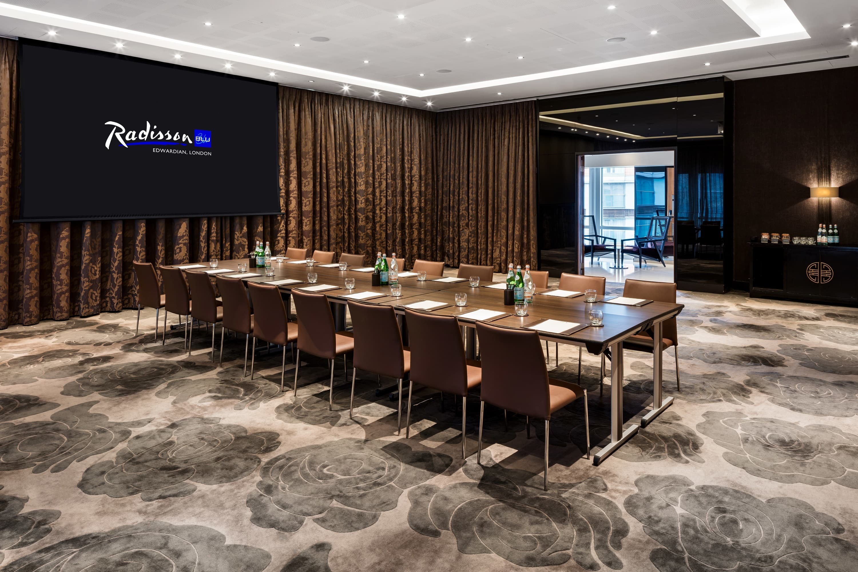 Ontario B, Radisson Blu Edwardian, New Providence Wharf photo #3