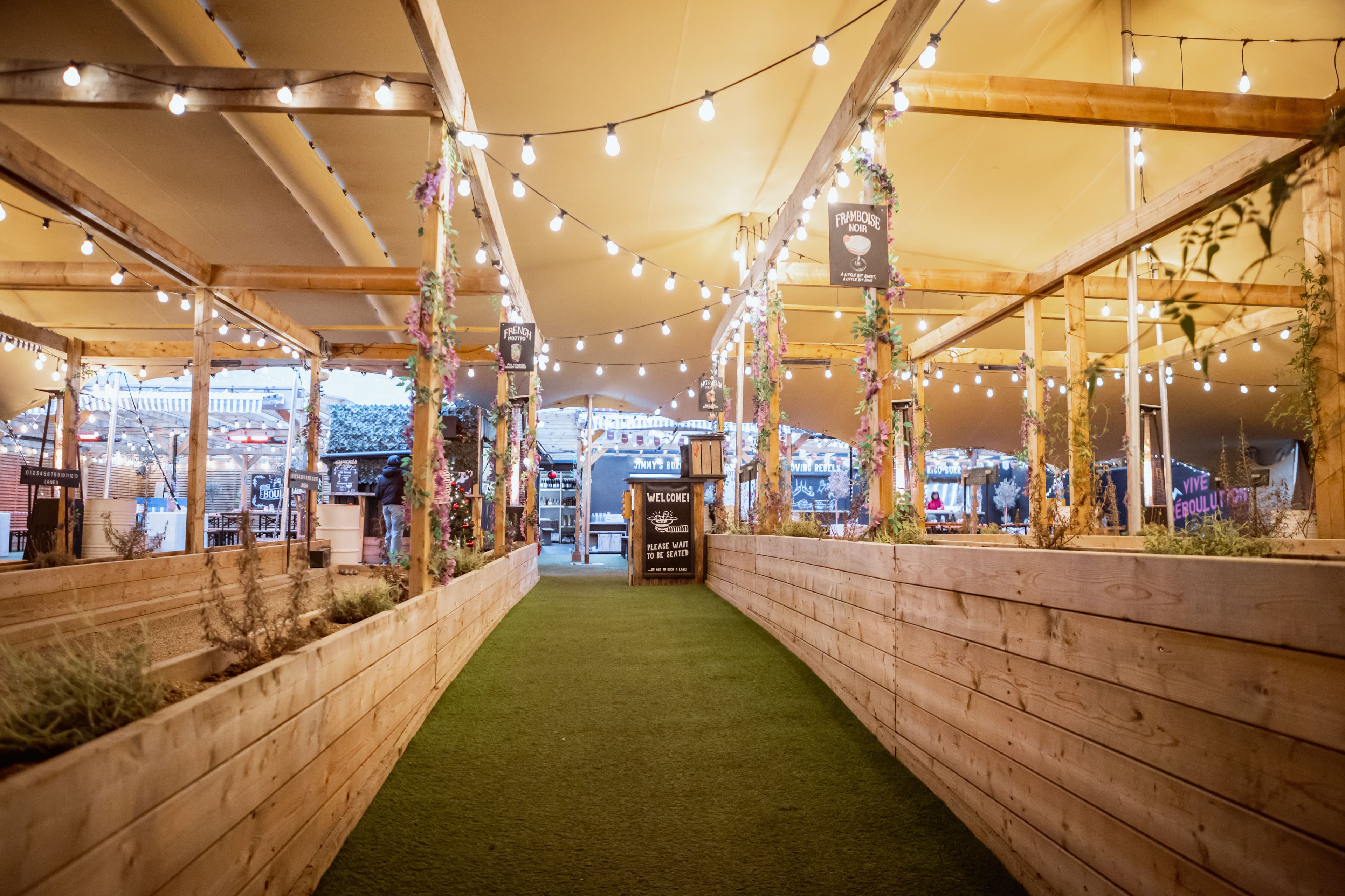 Christmas At Boulebar, Boulebar photo #3