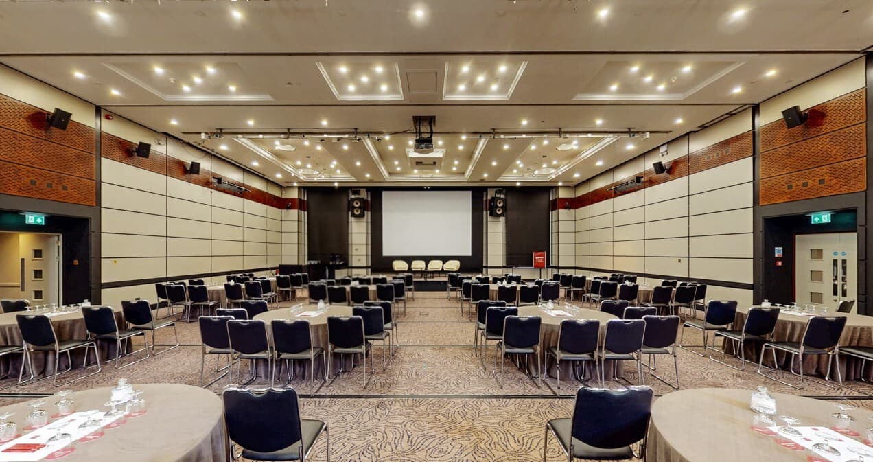 Lion Suite, Leonardo Royal London City photo #2