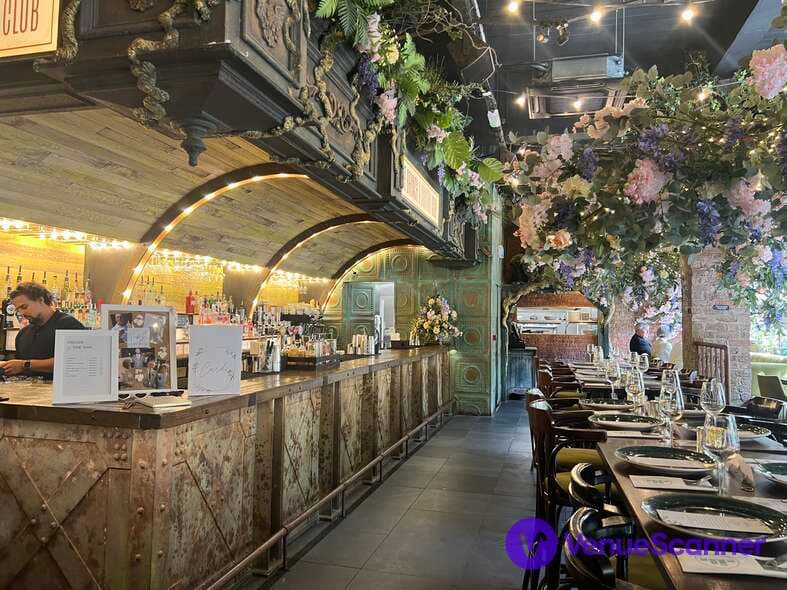 The Brunch & Cocktail Club photo #3