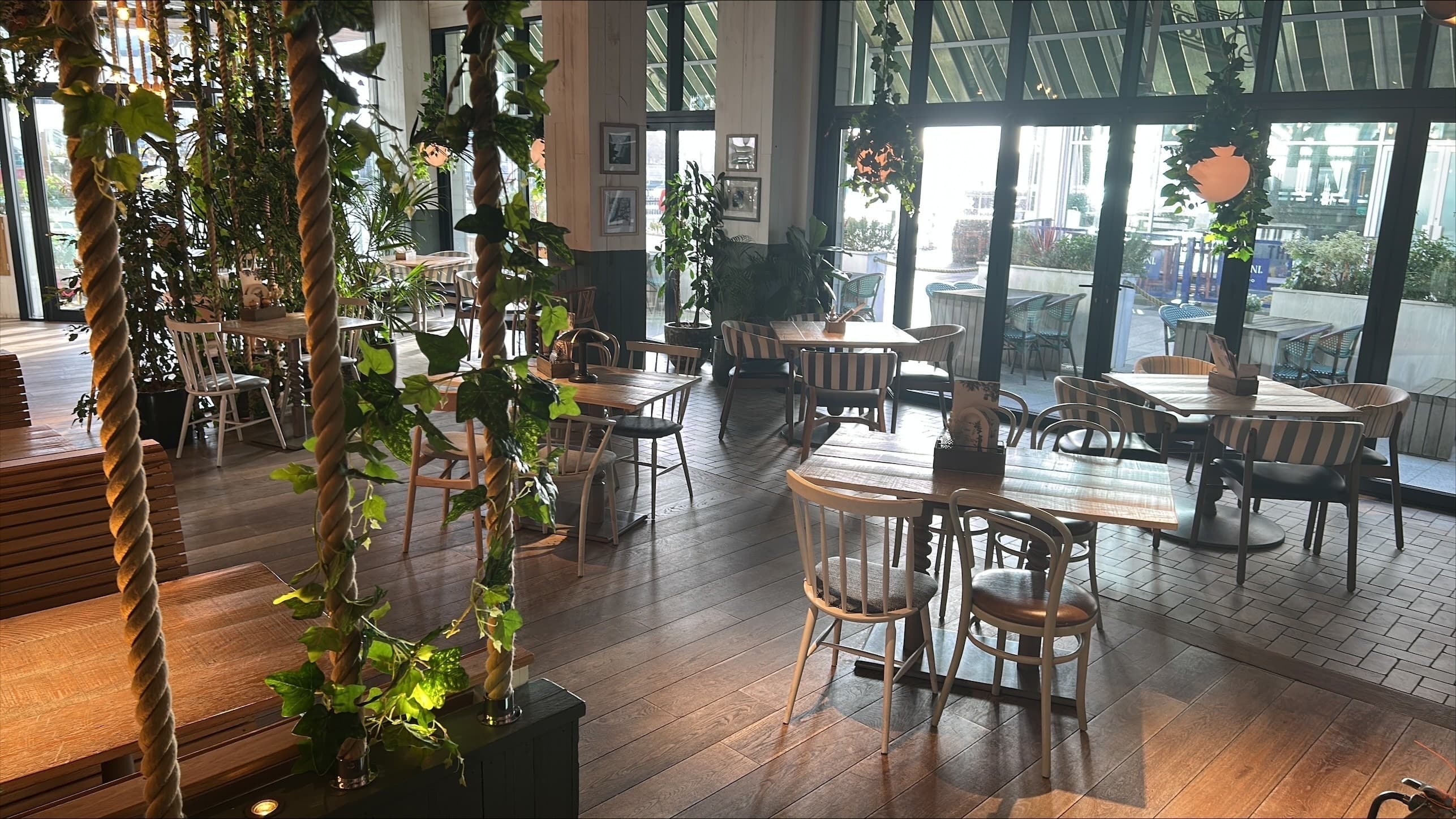 Exclusive Venue Hire, The Botanist Cardiff Bay photo #4