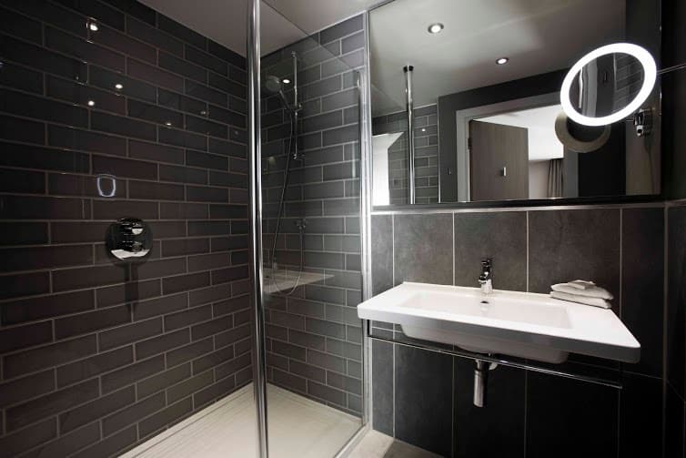 Morrissey Suite, Holiday Inn Manchester City Centre photo #8