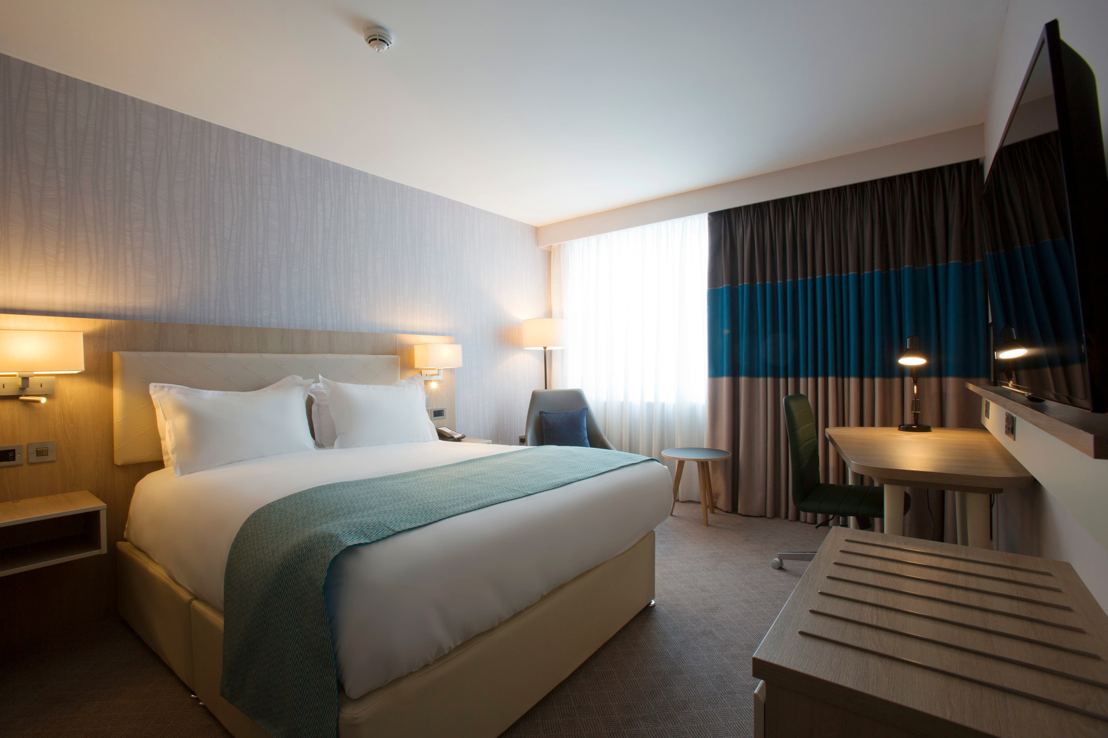 Morrissey Suite, Holiday Inn Manchester City Centre photo #6