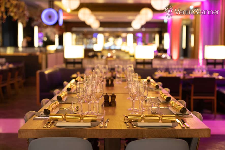 St Pancras Brasserie & Champagne Bar By Searcys, Kitchen Bar photo #3