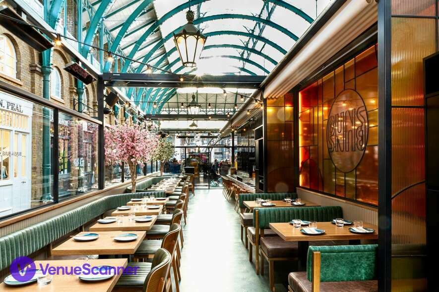 Buns & Buns, Entire Venue photo #3