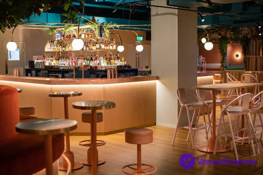 Clays City, Clays Bar photo #3