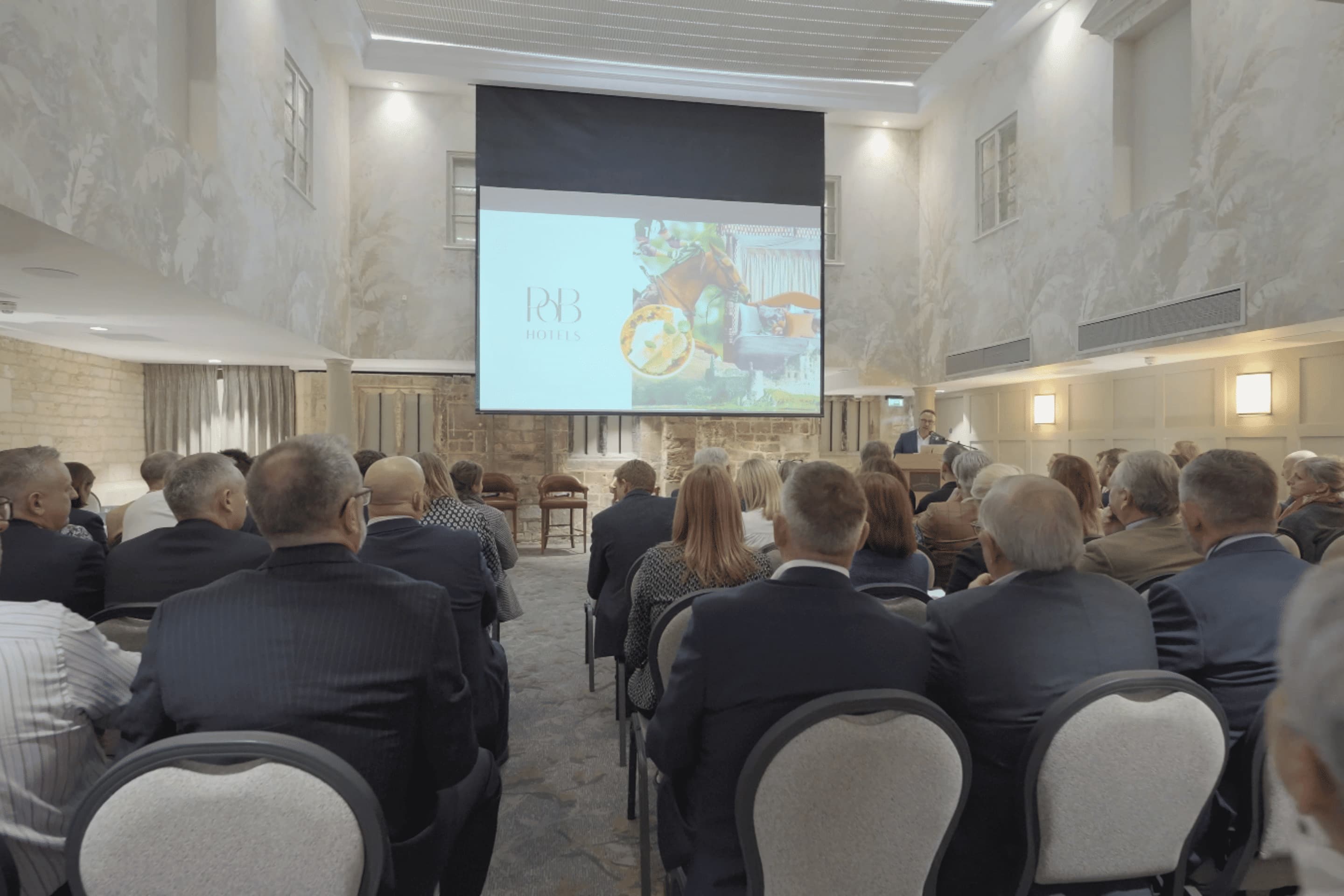 De La Bere Court, Ellenborough Park photo #3