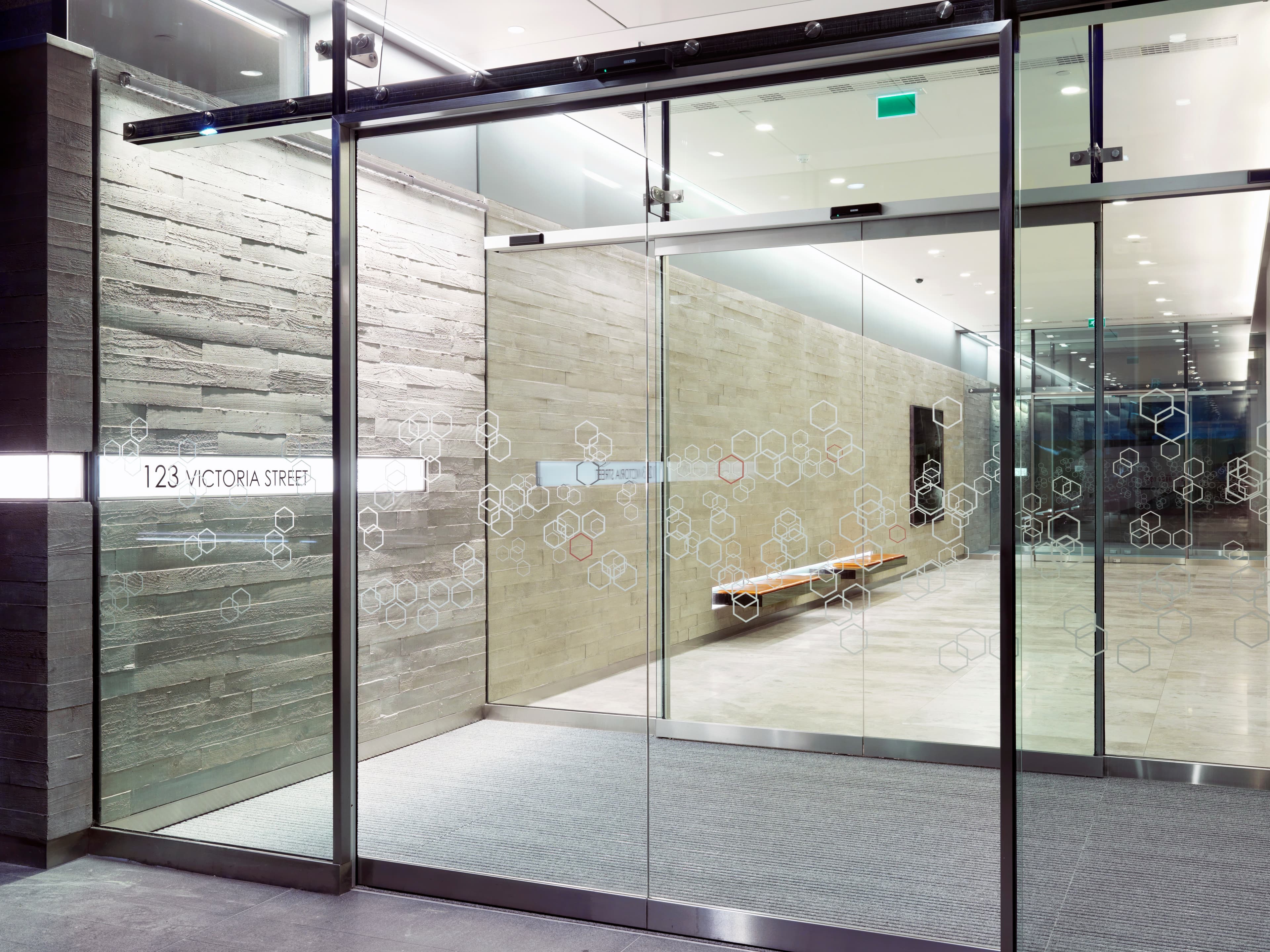 Nelson, Myo photo #3