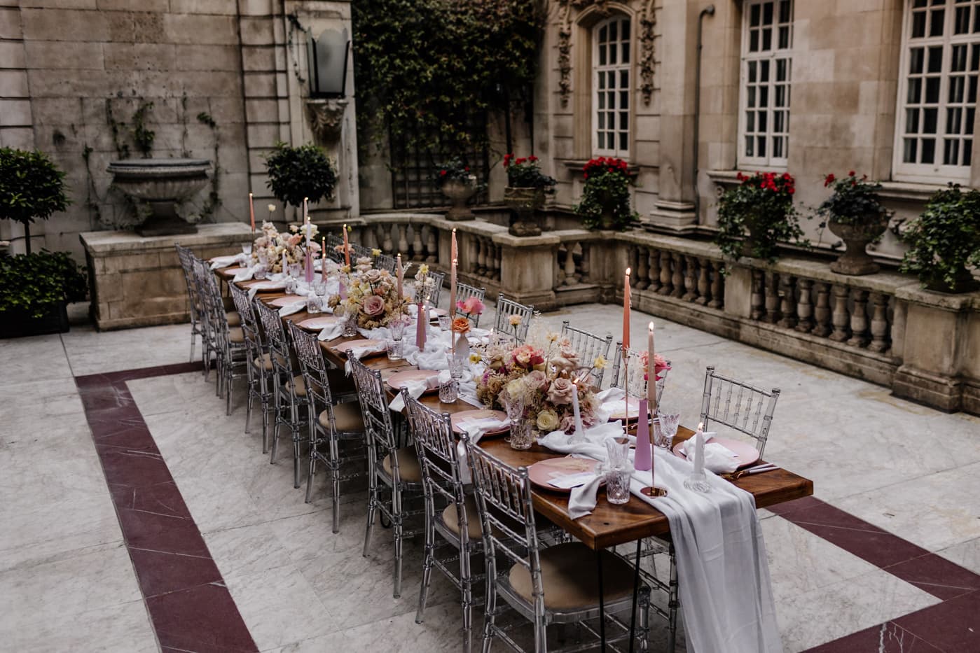 Courtyard, Dartmouth House photo #3