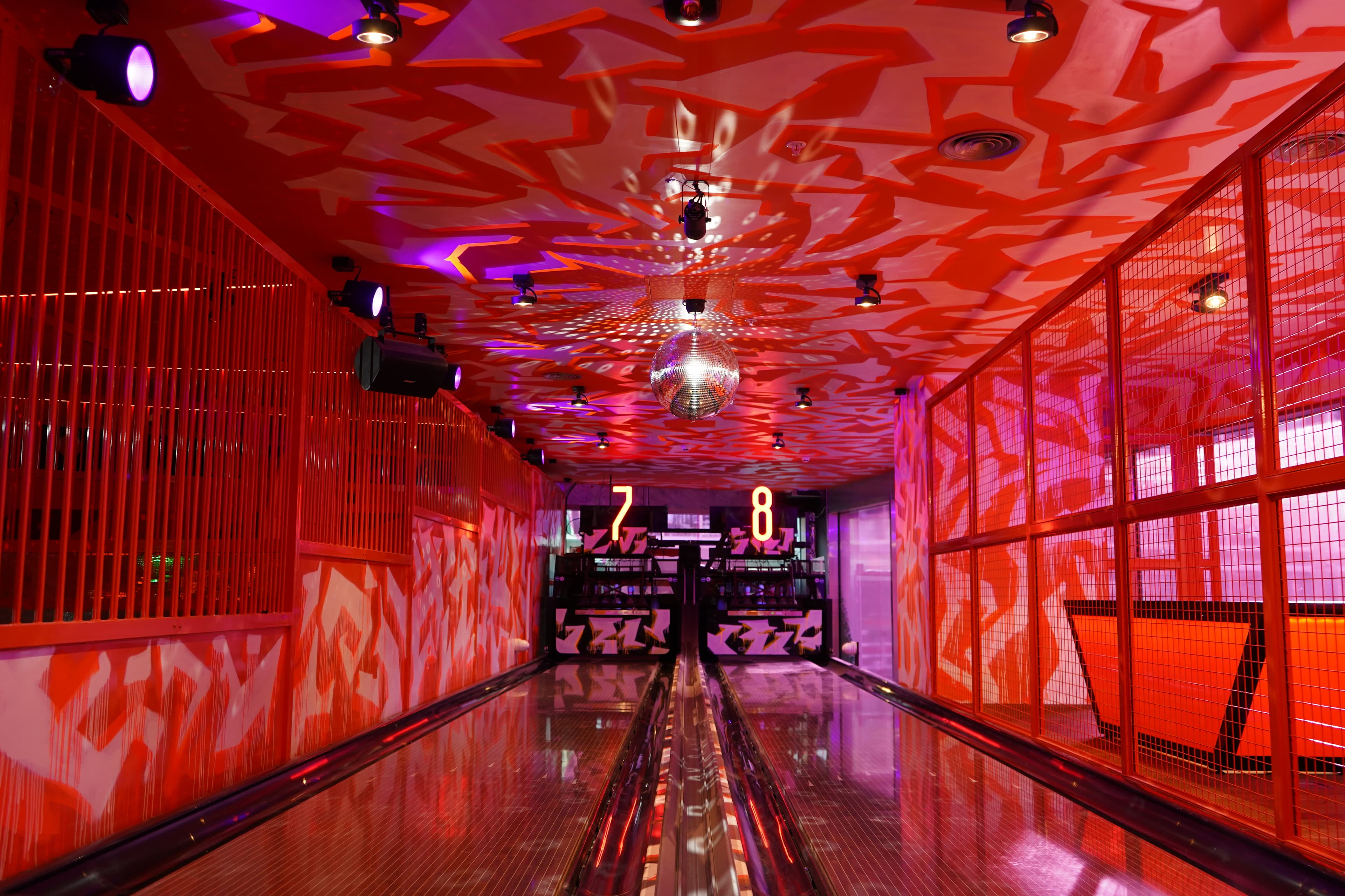 Orange Area, Lane7 London Victoria photo #1