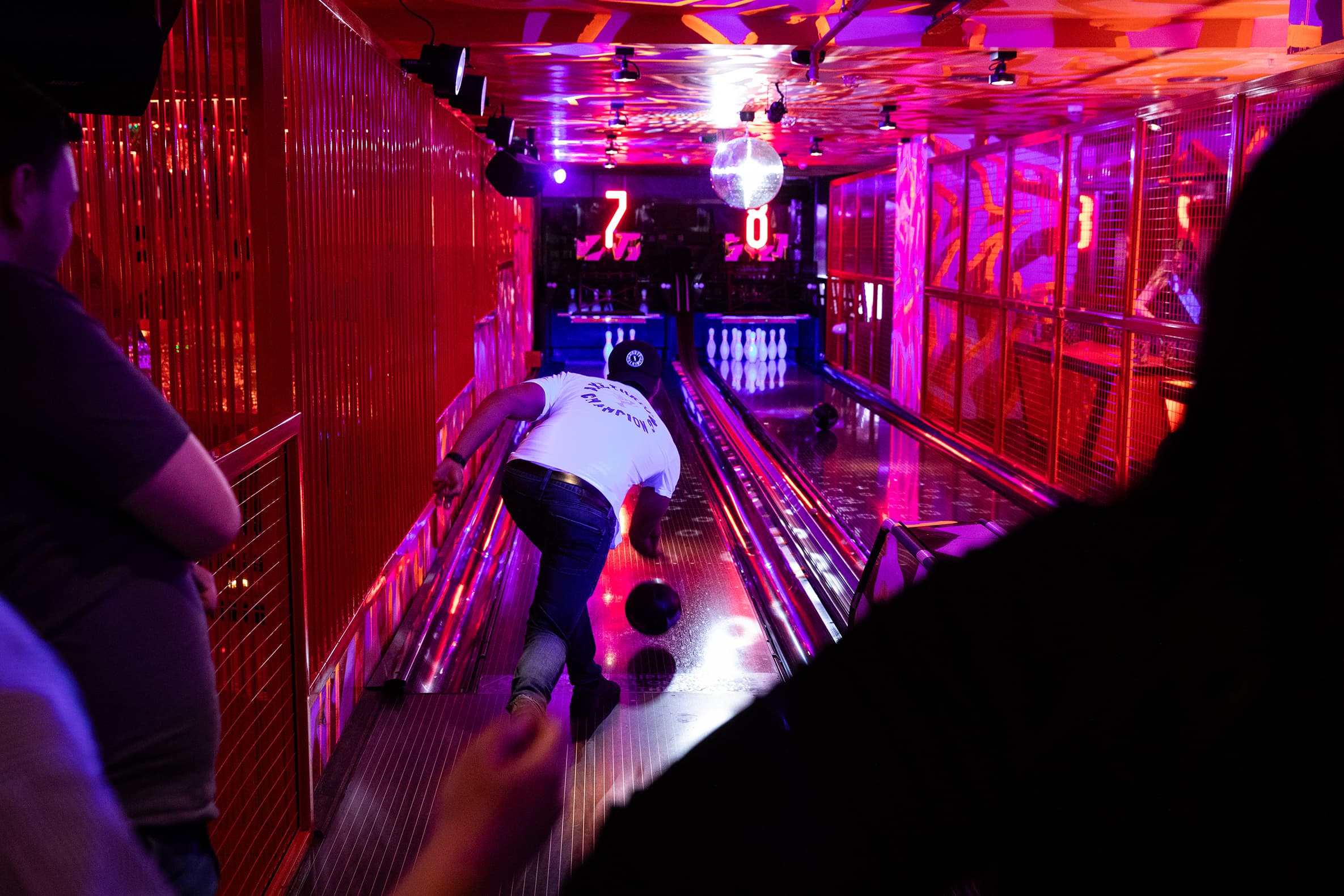 Orange Zone, Lane7 London Victoria photo #1