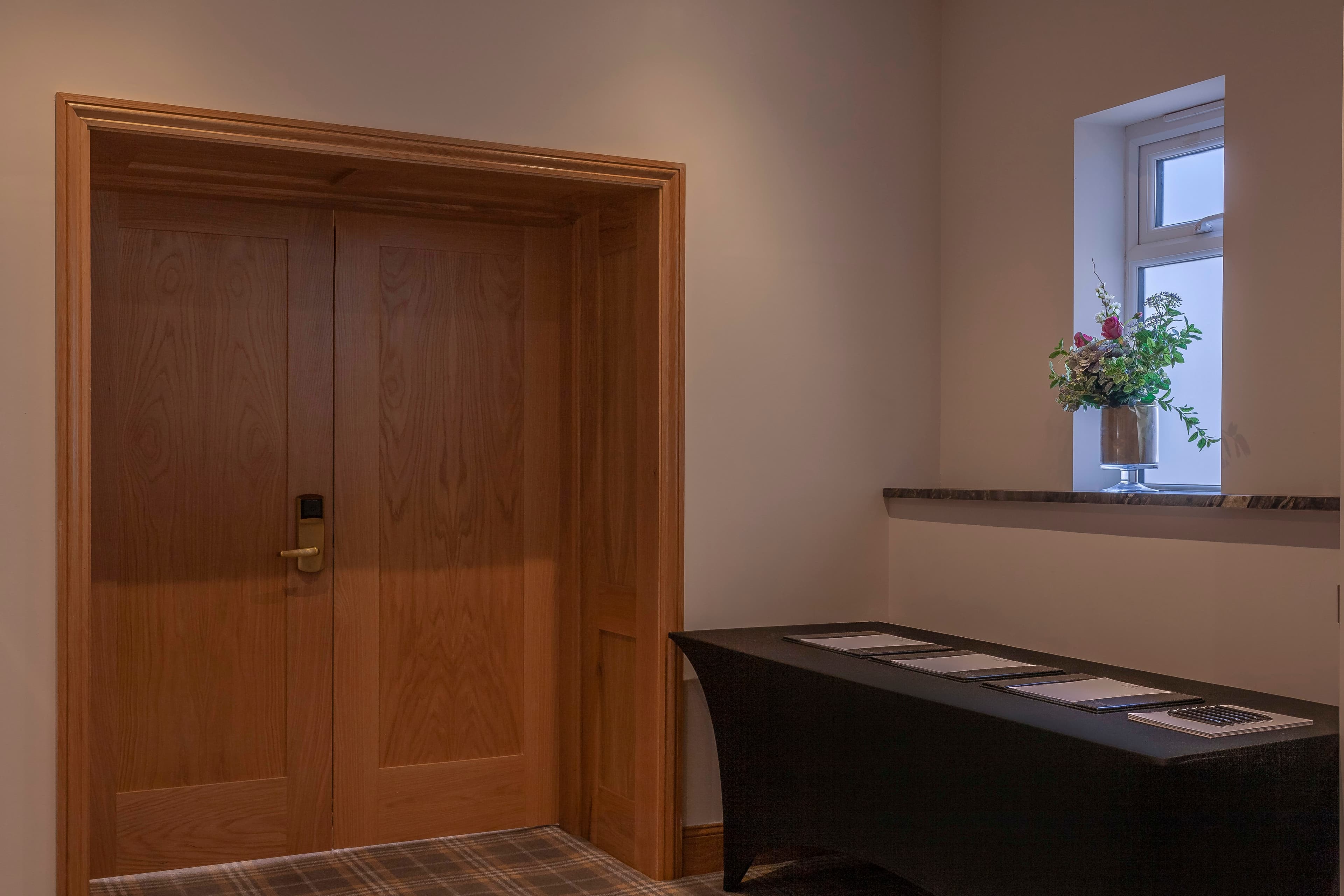 Cromwell Suite, Oatlands Park Hotel photo #3