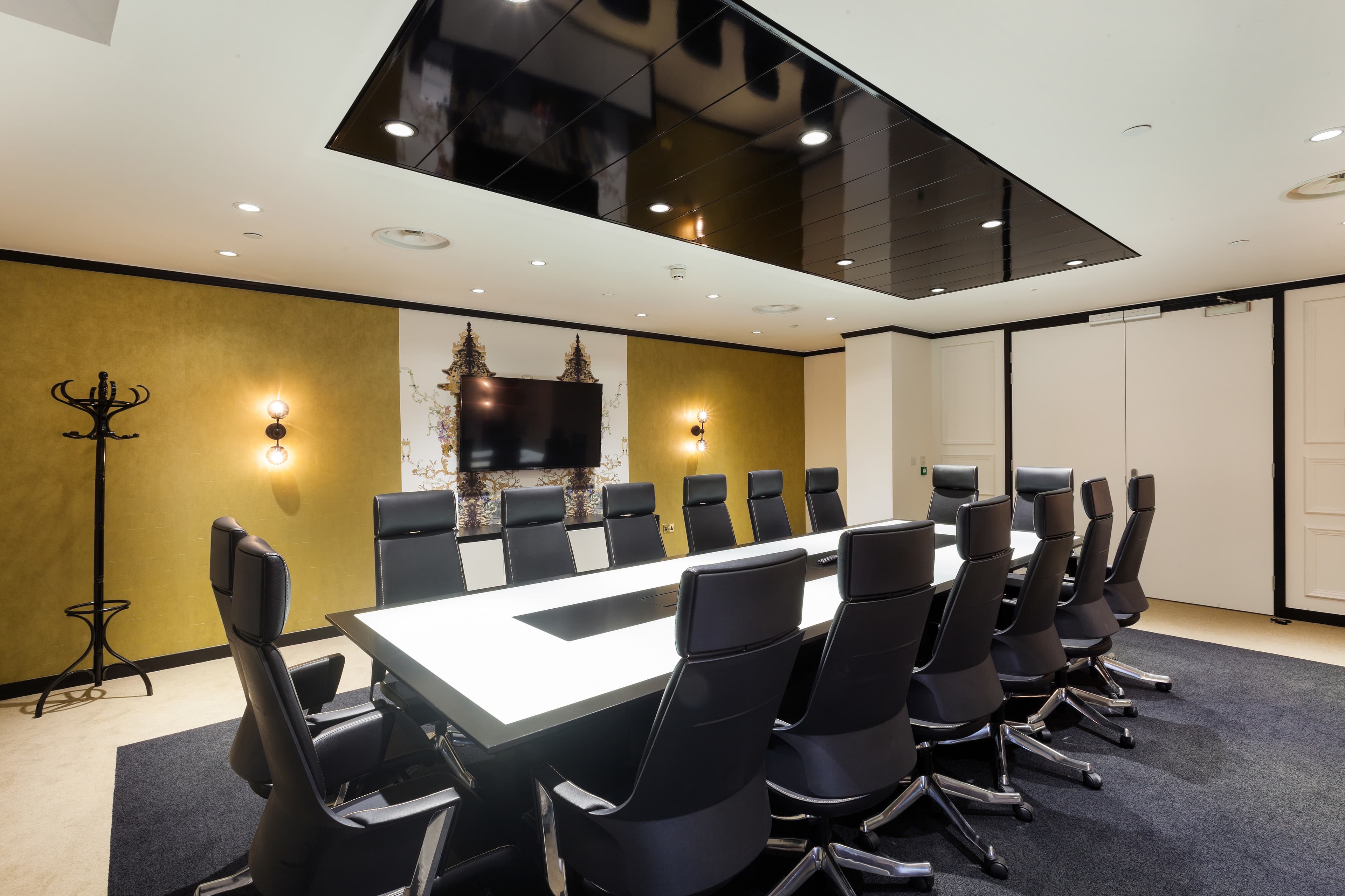 Champagne Club, Office Space In Town - Mayfair photo #2