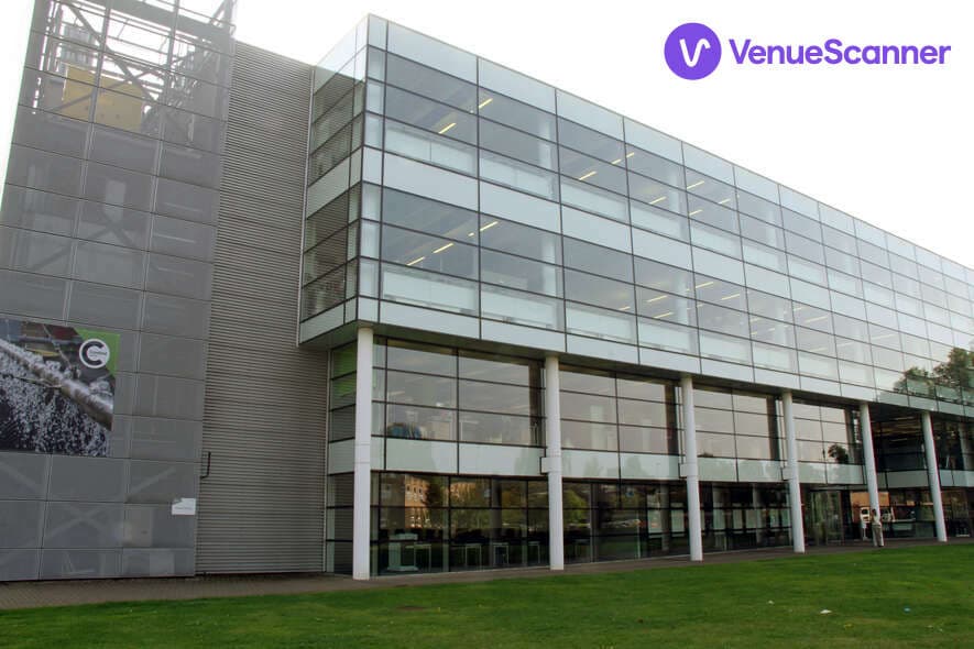 Venue Cranfield, LR 17 photo #3