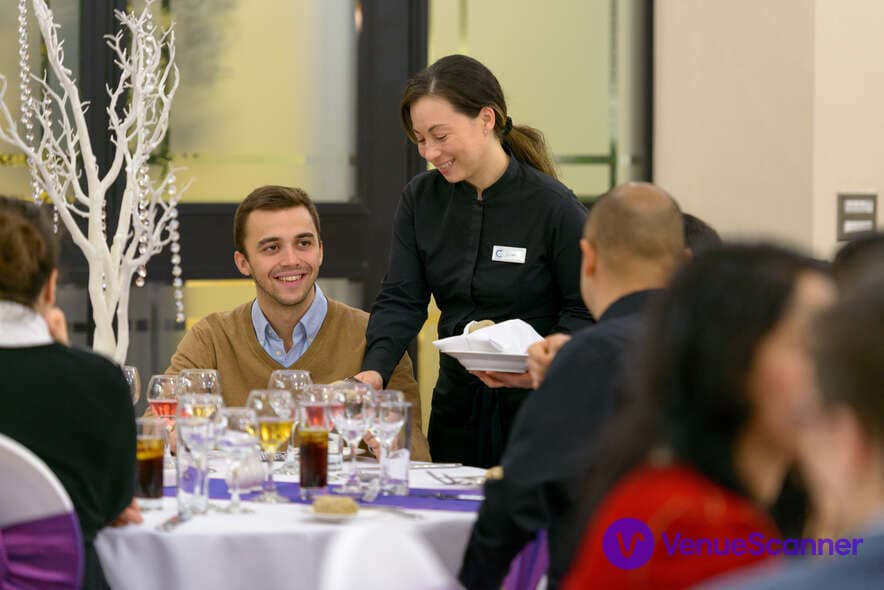 Venue Cranfield, Restaurants 239 photo #3