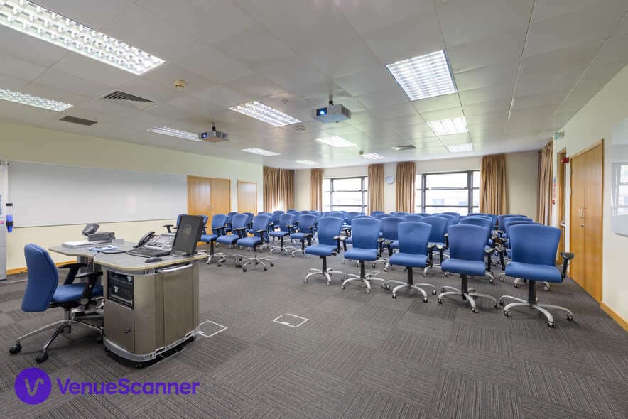 Venue Cranfield, LR16 photo #3