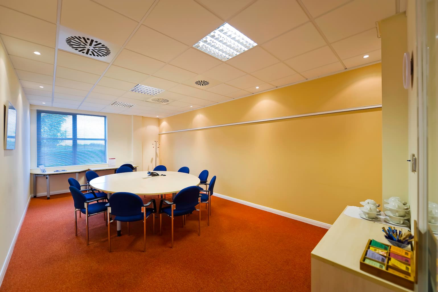 Craner, Regus Nottingham East Midlands Airport photo #1