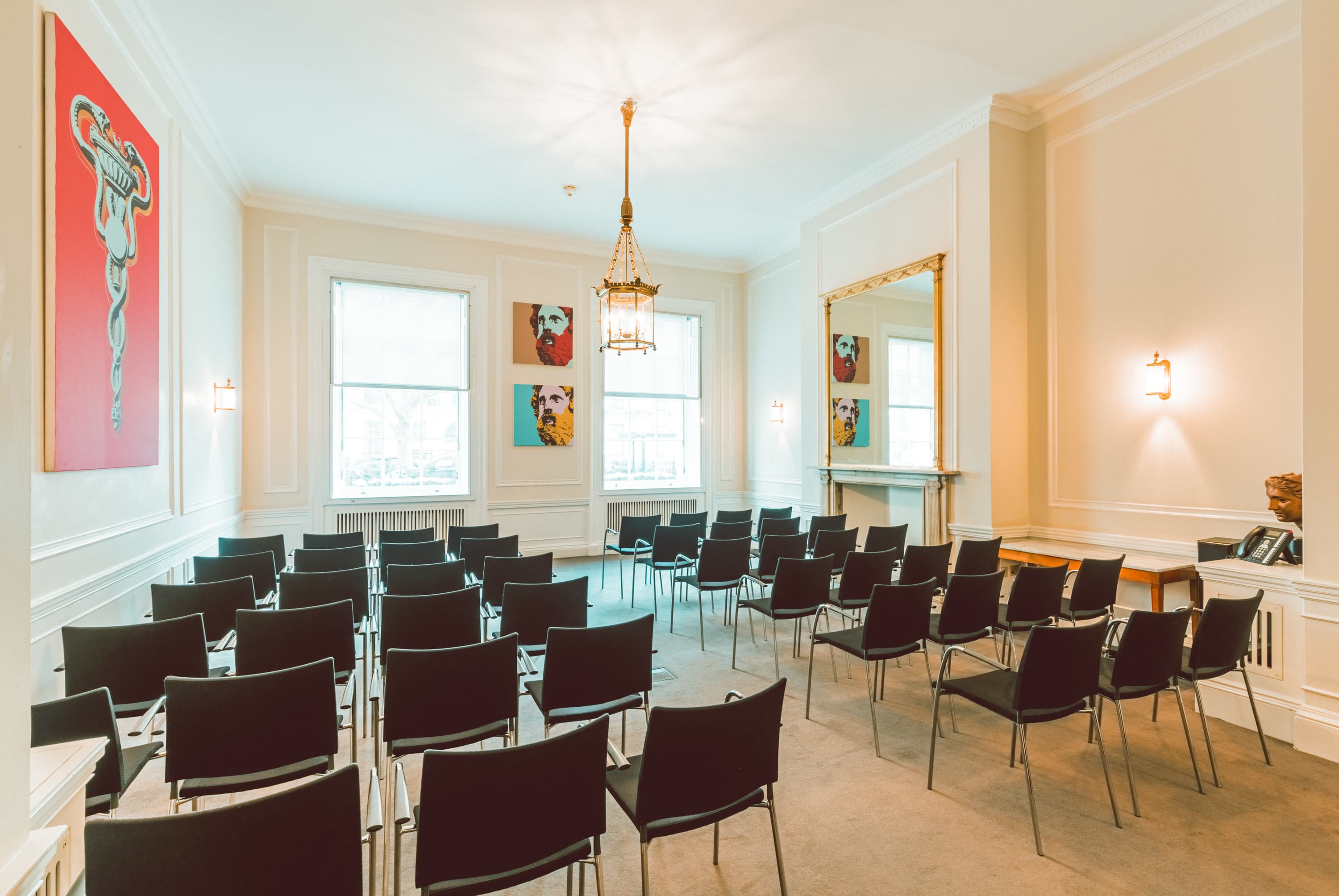 Laurie Landeau Room, 41 Portland Place photo #1