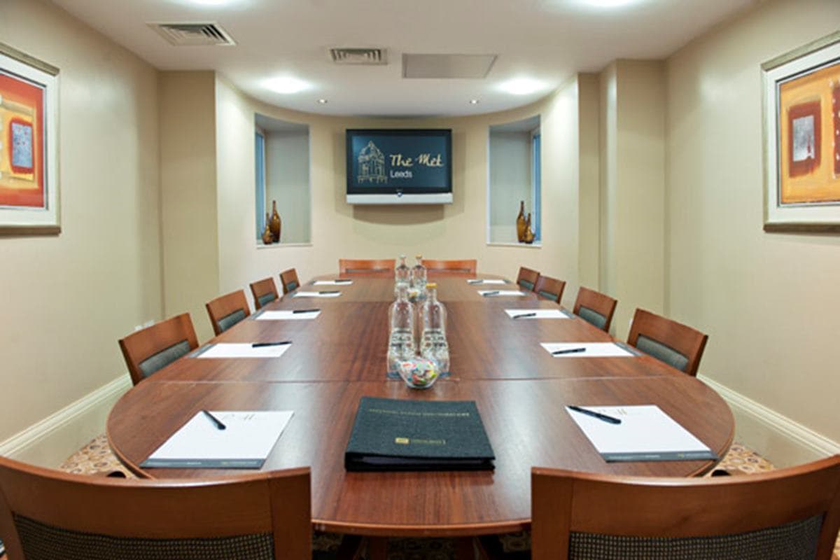 Met 12, The Principal Met Hotel photo #2
