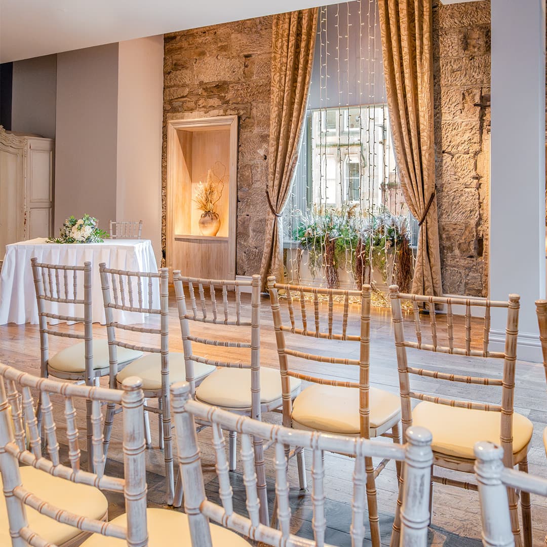 Taverne Bar, Citation photo #93