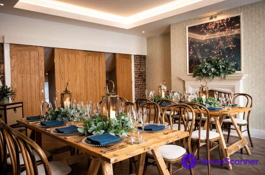 Brighton Harbour Hotel, The Snug photo #3