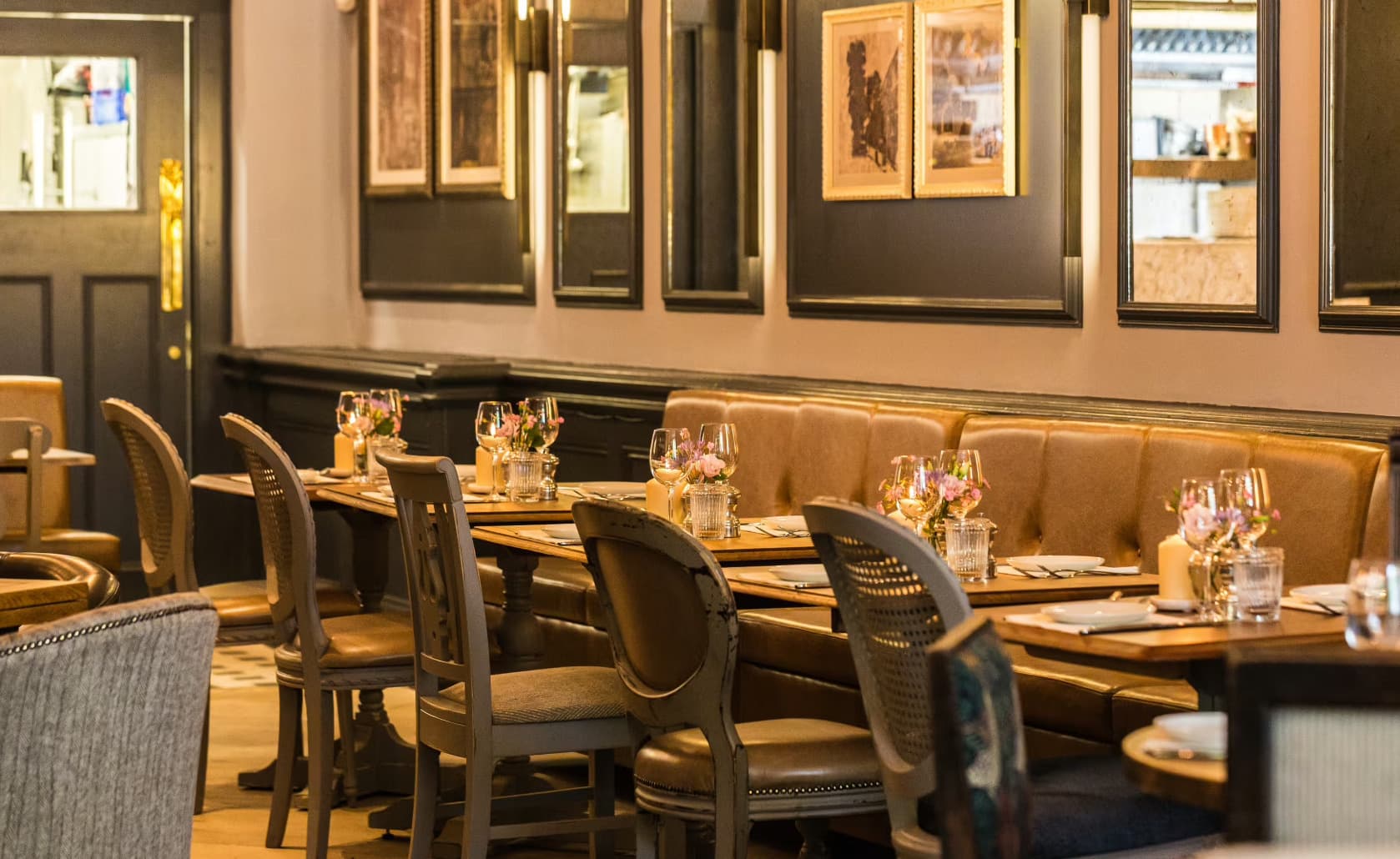 Restaurant, Smiths Cocktail Bar photo #2