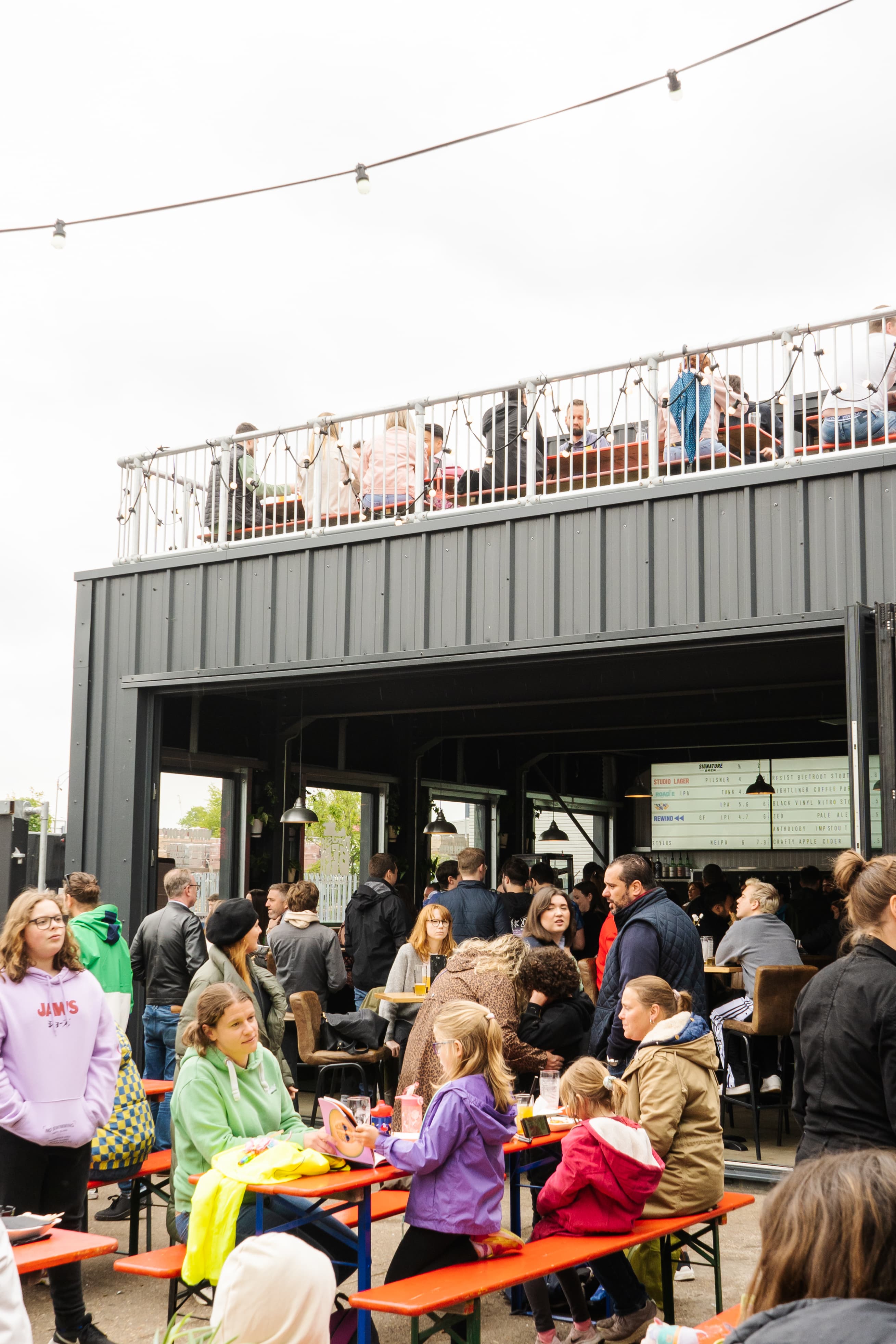 Yard Pub, Signature Brew Blackhorse Road photo #1