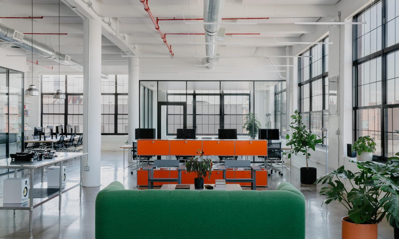 Sunny Creative Brooklyn Loft, Casa Aurora photo #1