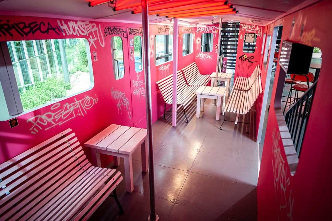 Subway East, Huckster London photo #1