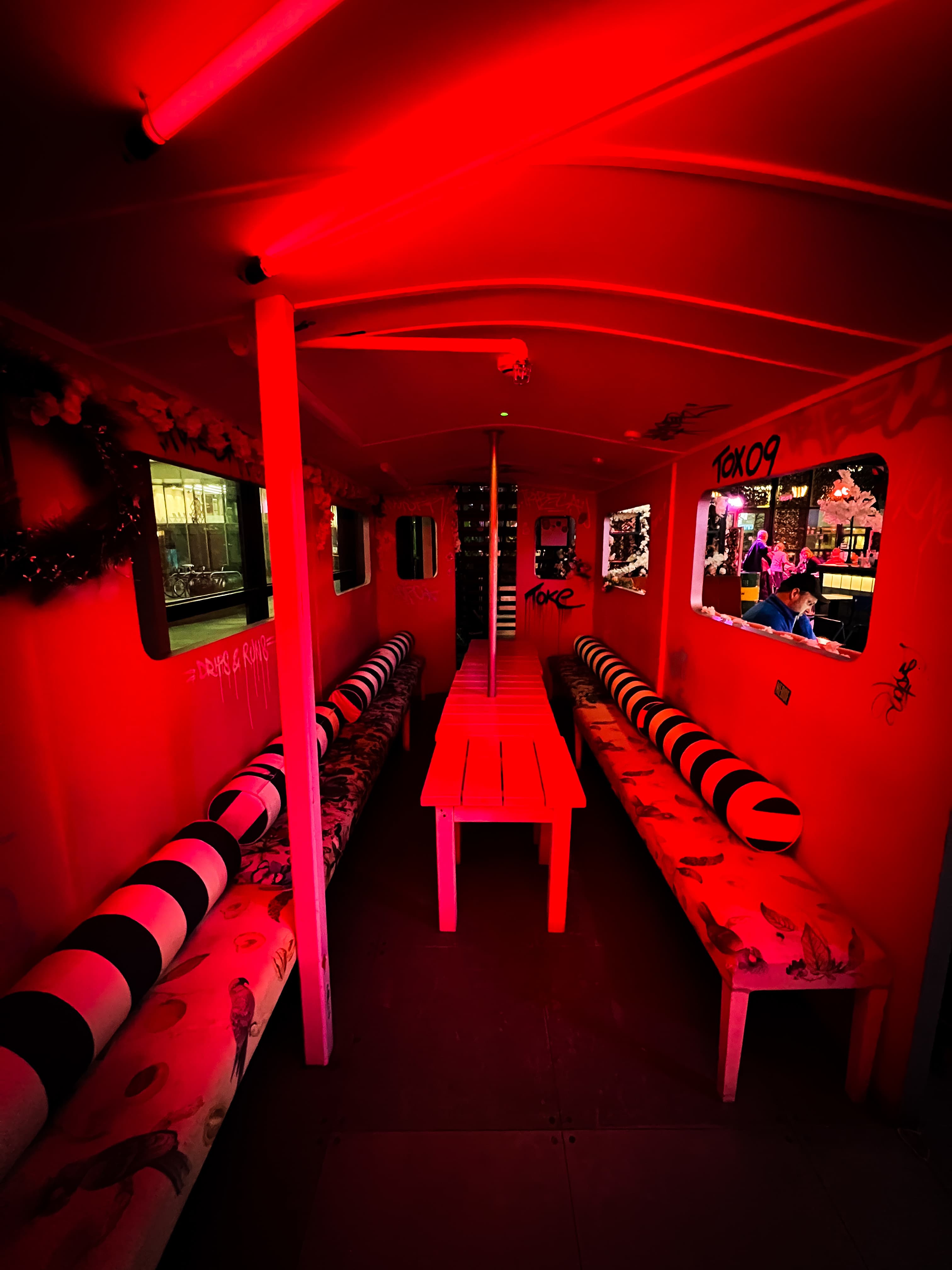 Subway East, Huckster London photo #4