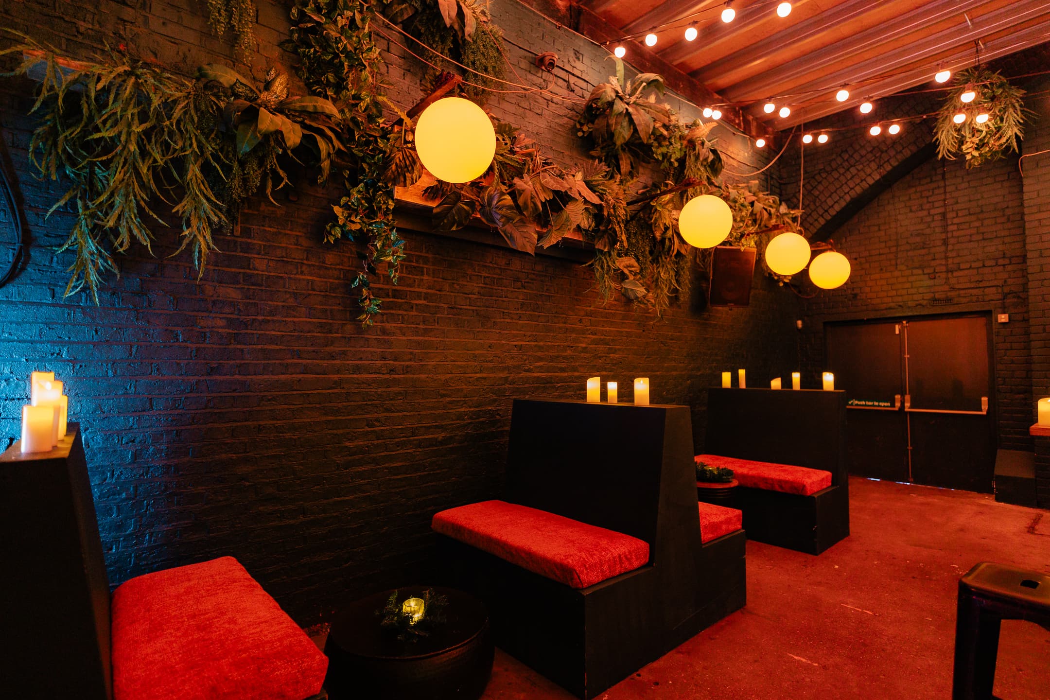 Arch 14 (Formerly The Palm Bar) - Hackney, Night Tales photo #6