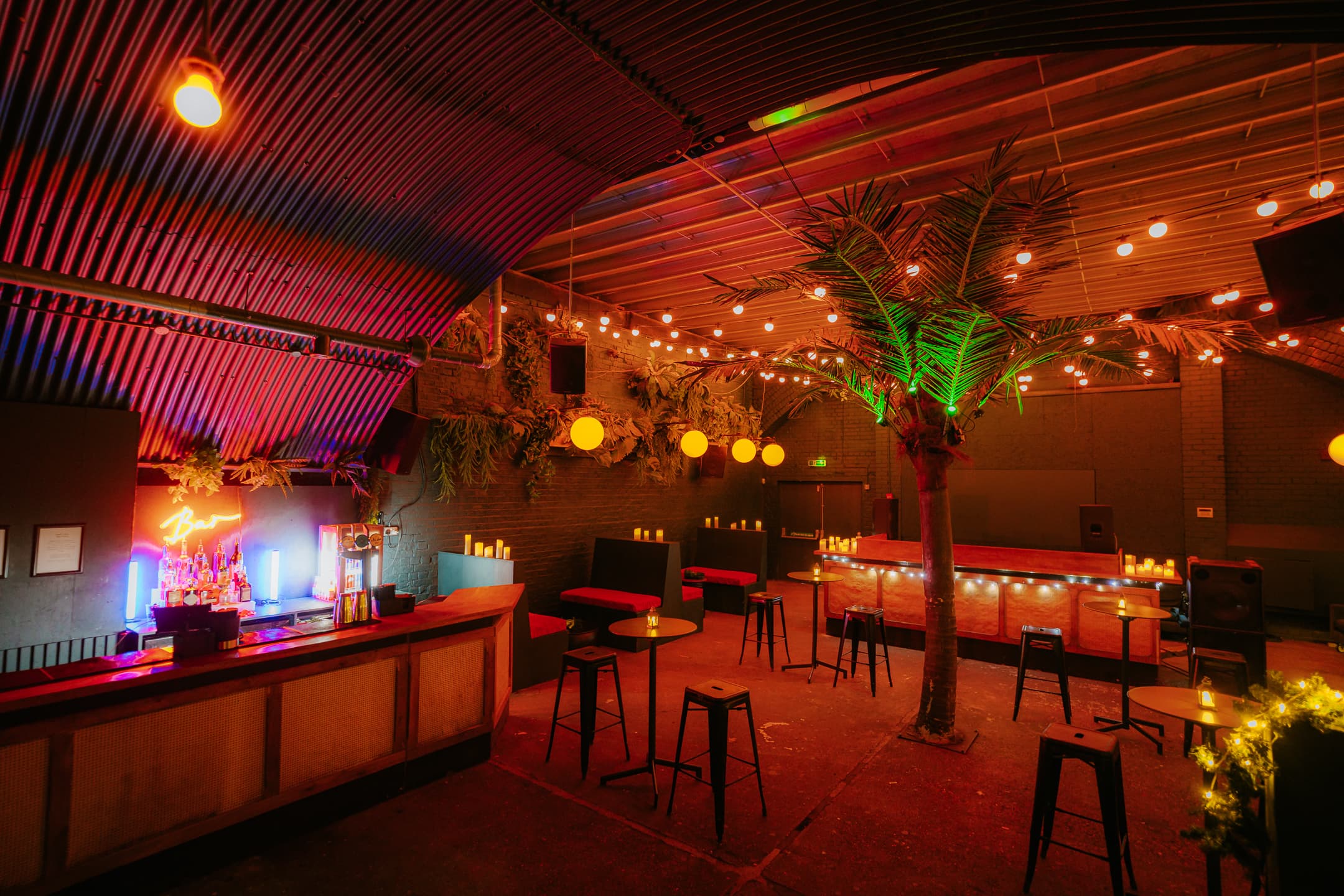 Arch 14 (Formerly The Palm Bar) - Hackney, Night Tales photo #2