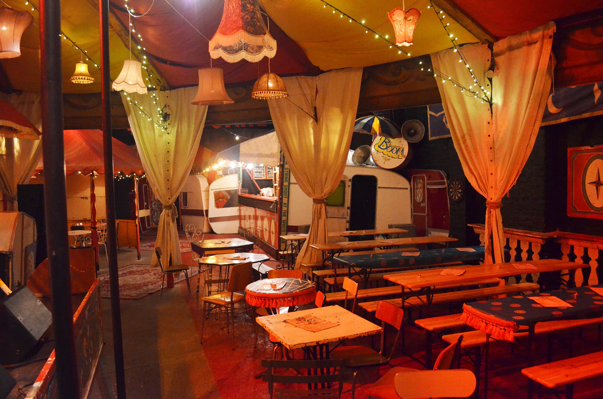 The Travelling Circus, The Travelling Circus photo #1