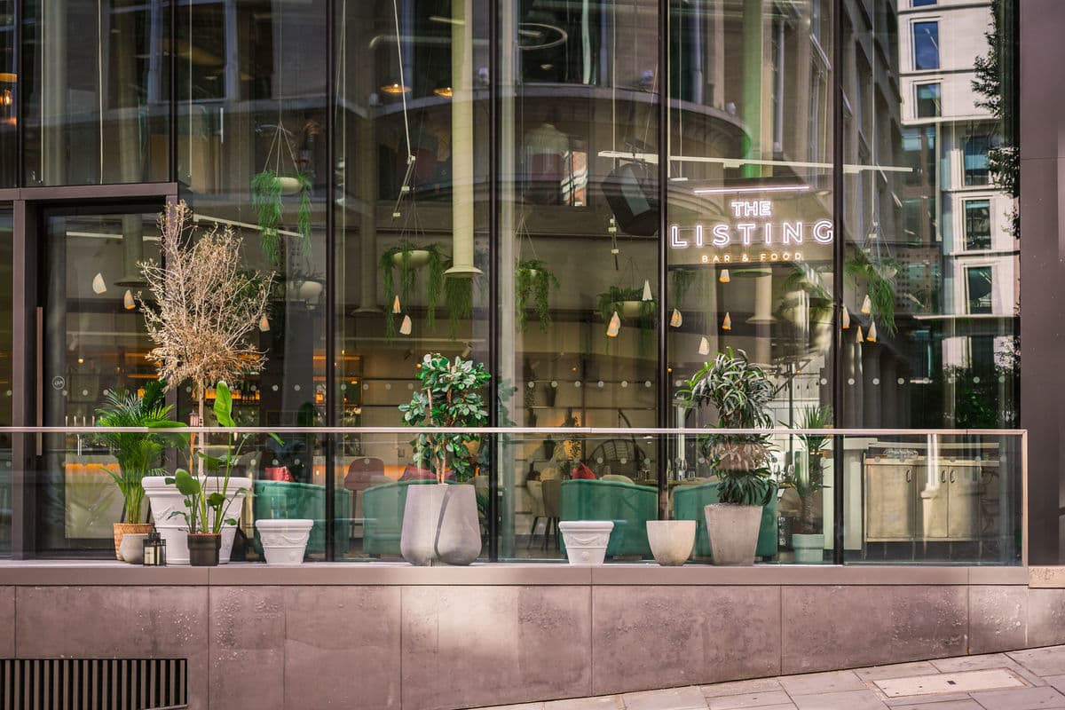 Semi-Private Space, The Listing Bar photo #3