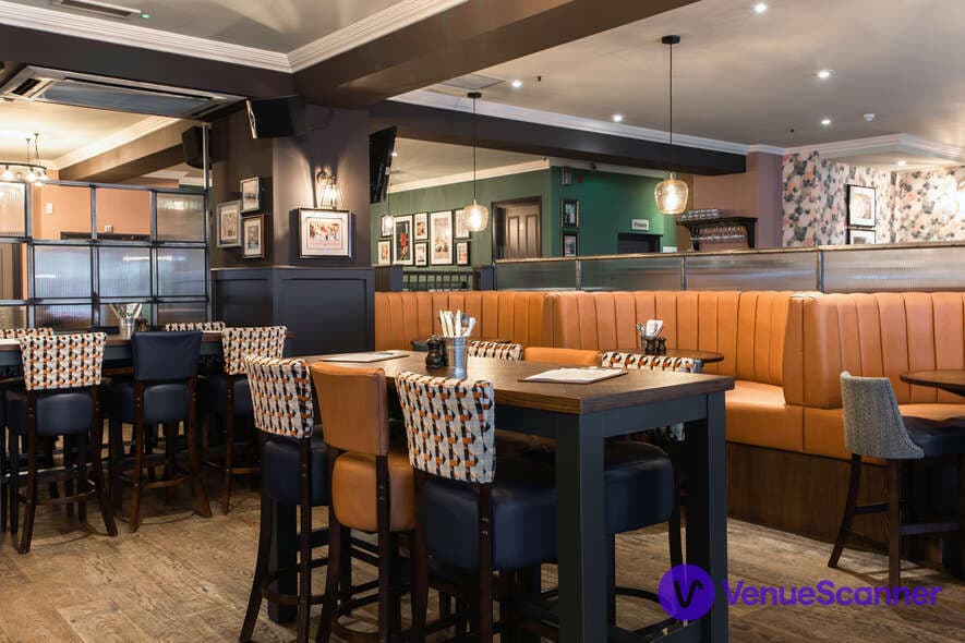 The Loose Box photo #3