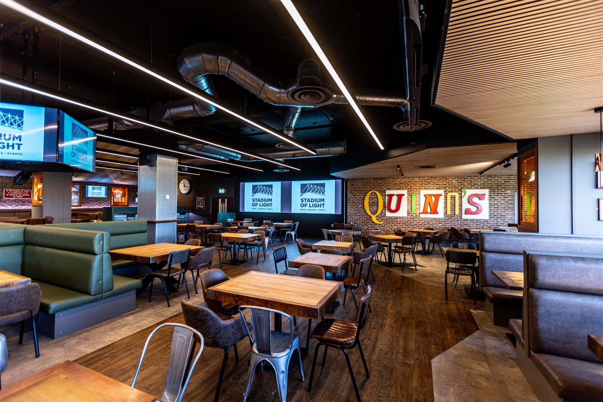 Quinn's Sports Bar, Stadium Of Light photo #2