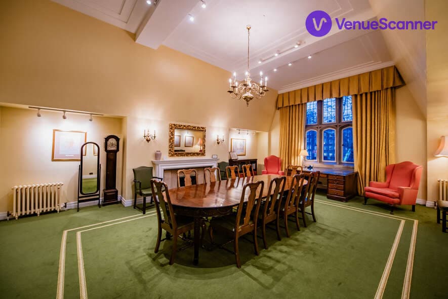 The Honourable Society Of Grays Inn, The Benchers' Library photo #3